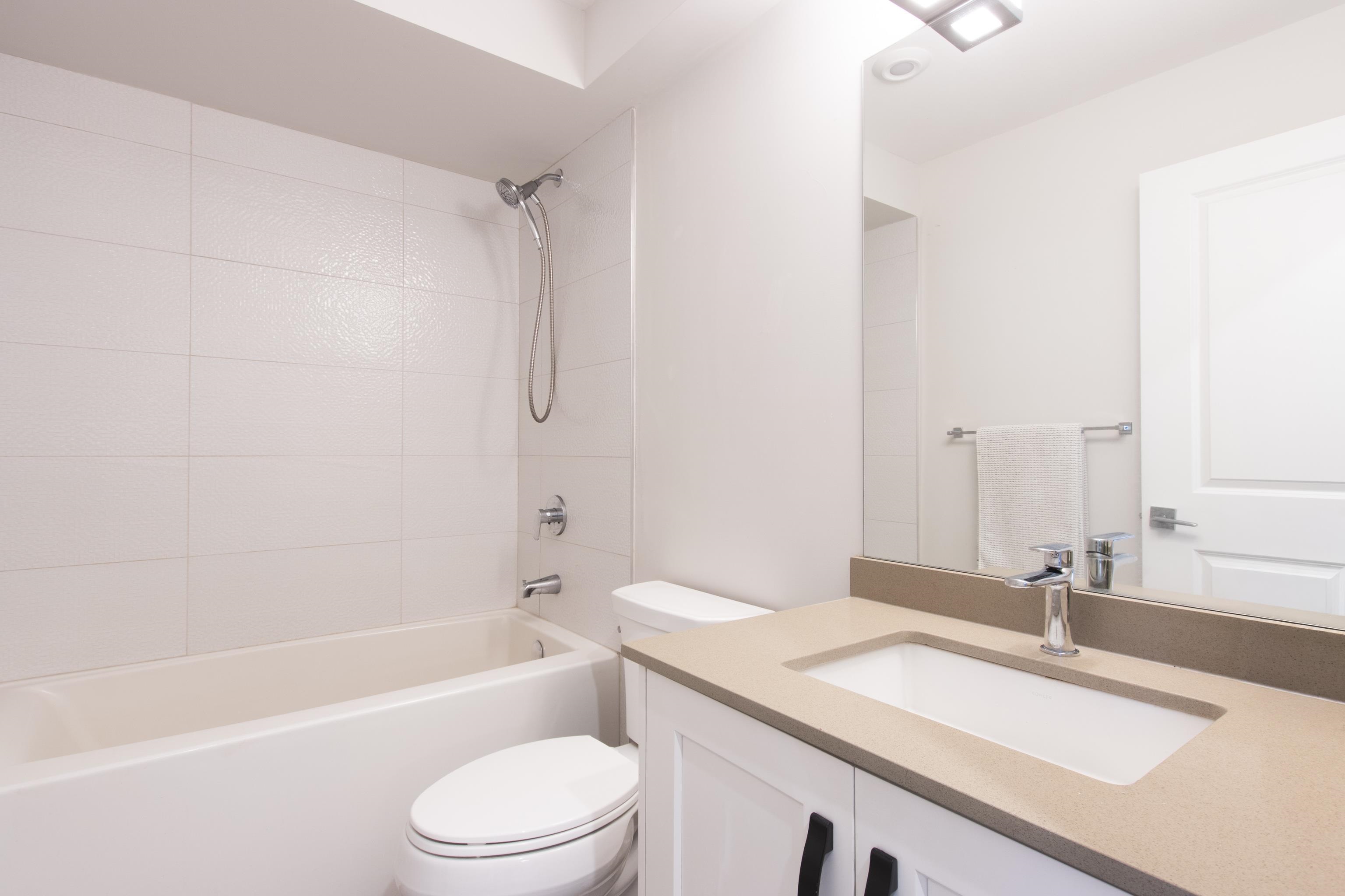40 1188 MAIN STREET Unit: 40