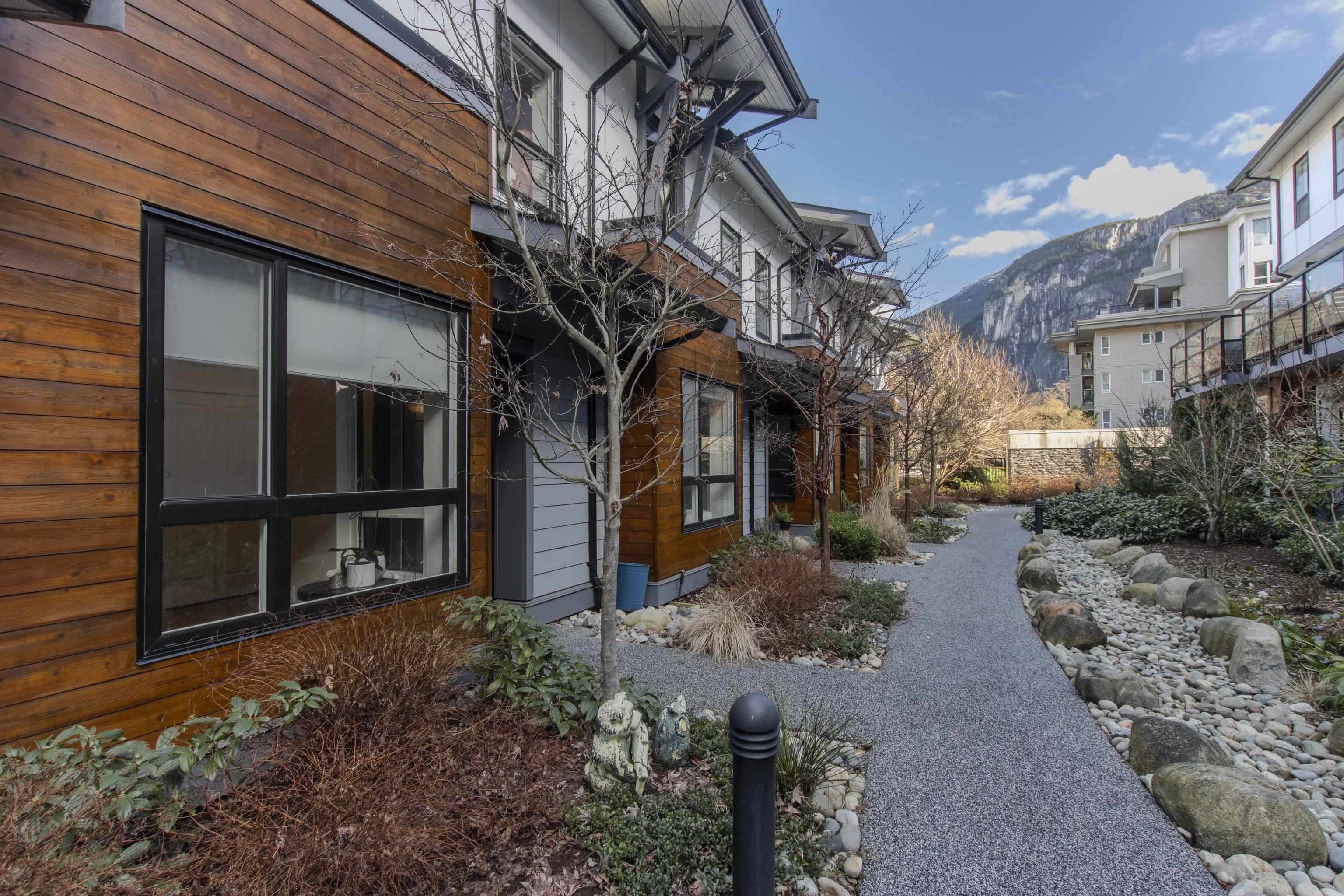 40 1188 MAIN STREET Unit: 40