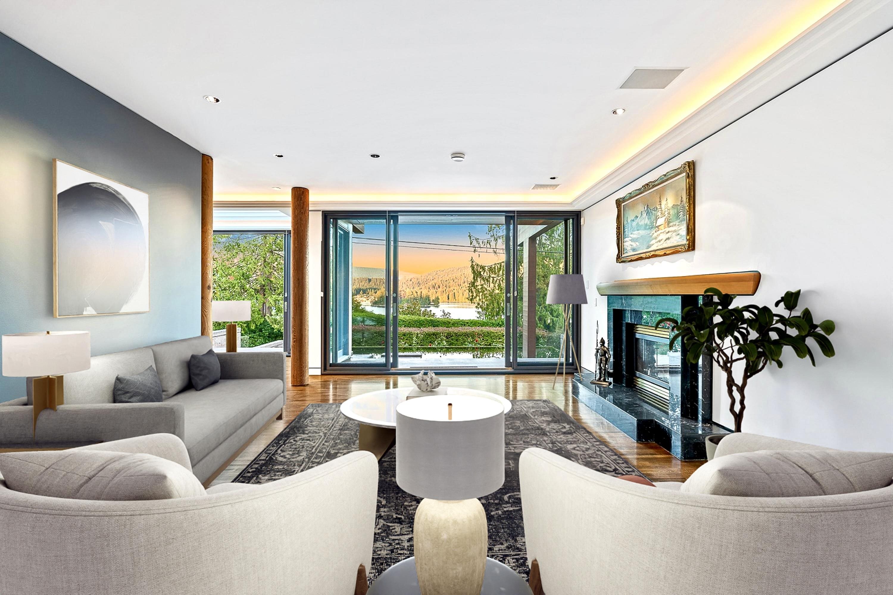 687 BEACHVIEW DRIVE