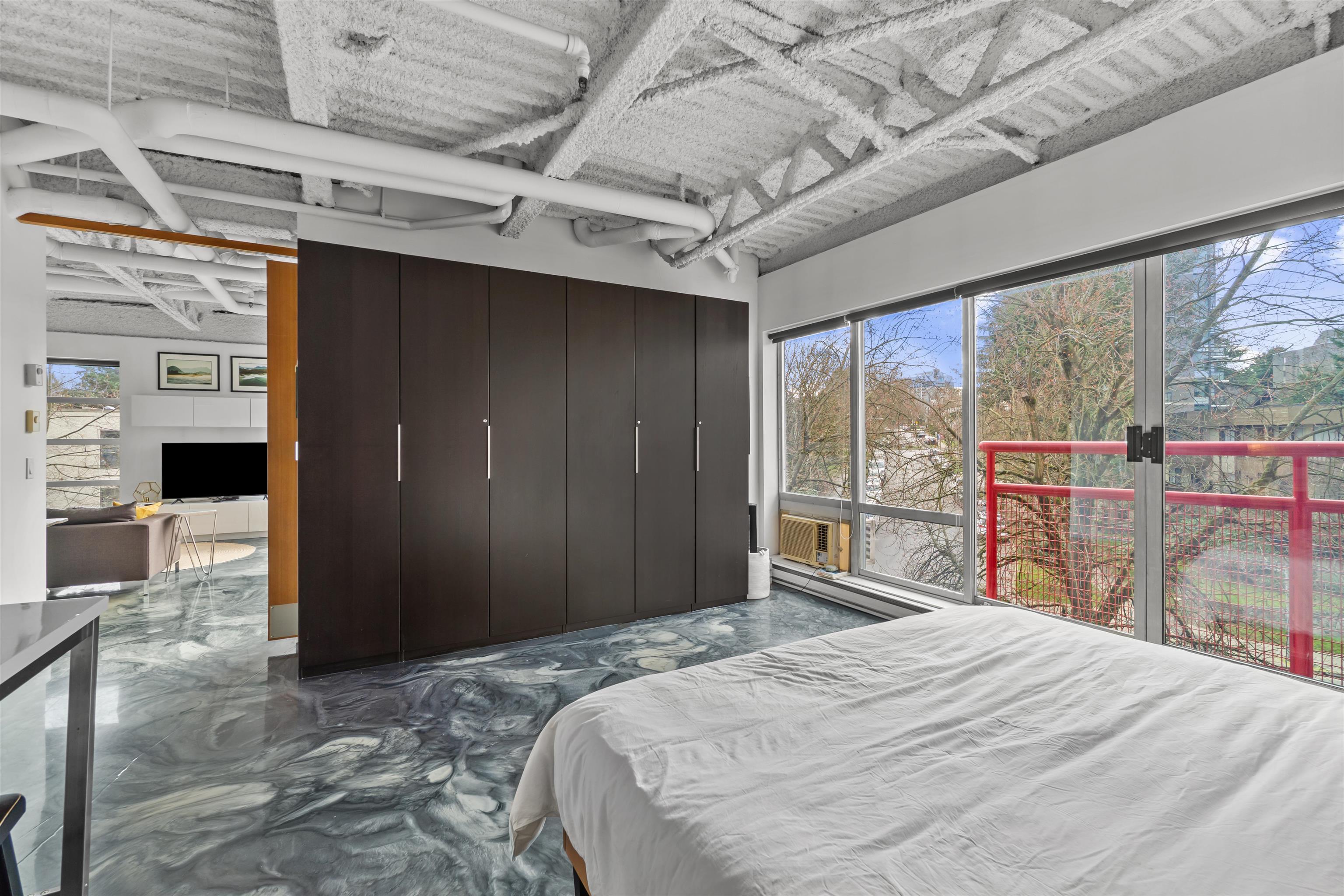 431 350 E 2ND AVENUE Unit: 431