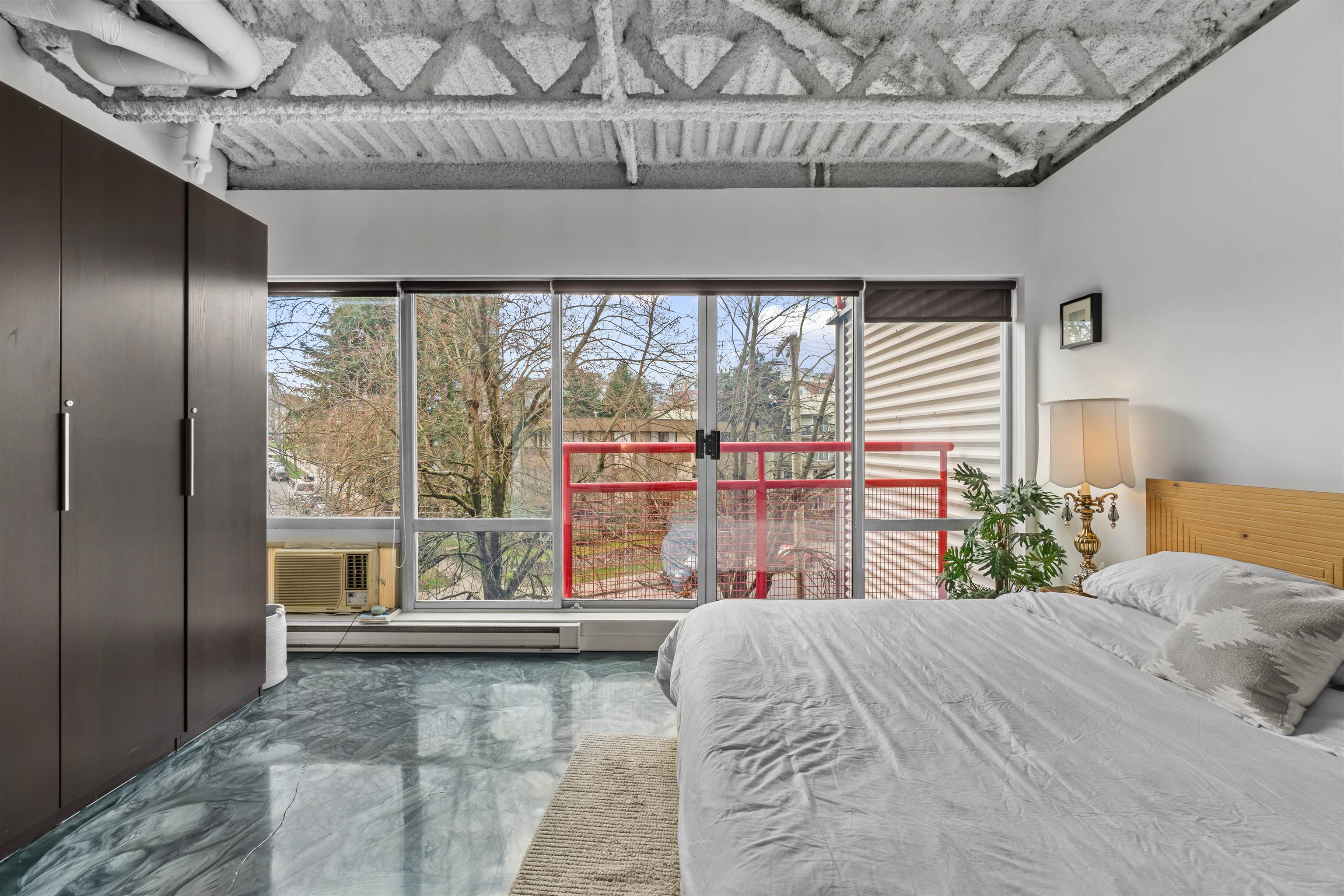 431 350 E 2ND AVENUE Unit: 431