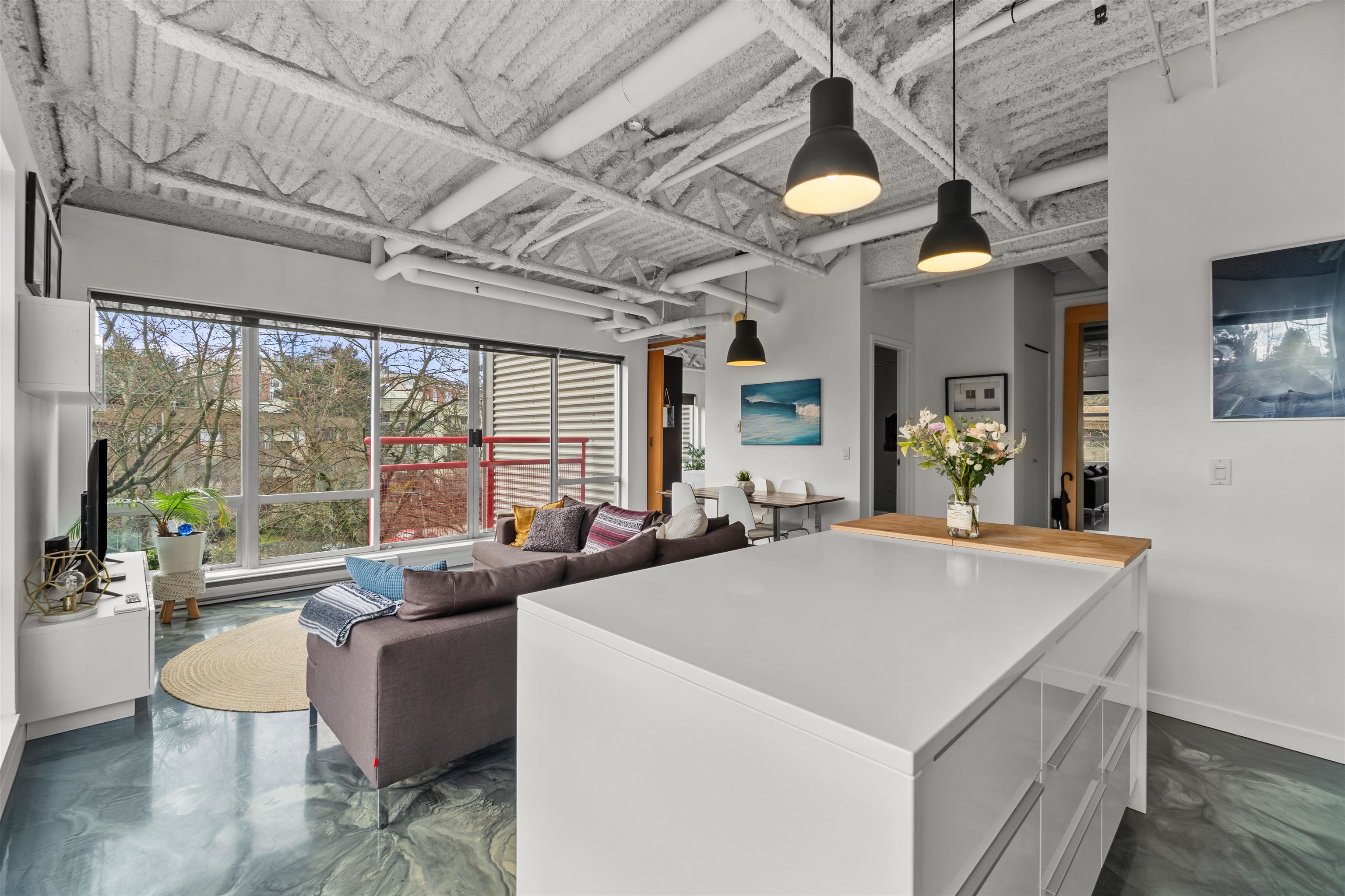 431 350 E 2ND AVENUE Unit: 431