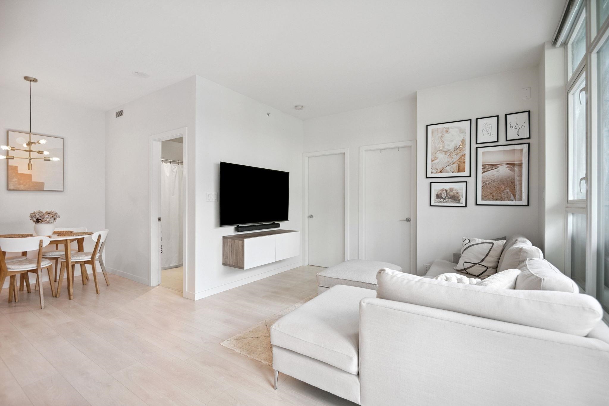 208 691 NORTH ROAD Unit: 208