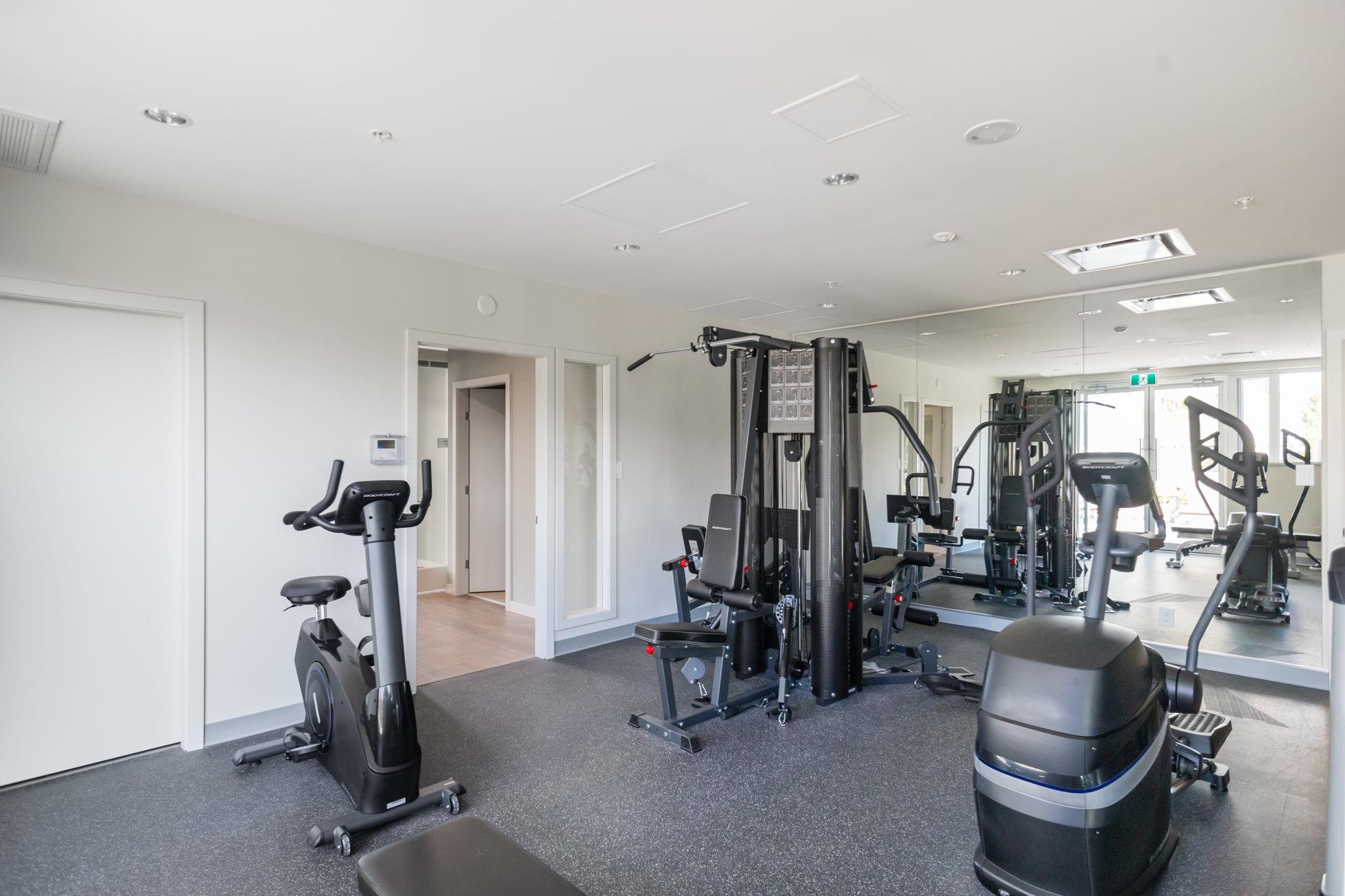 208 691 NORTH ROAD Unit: 208
