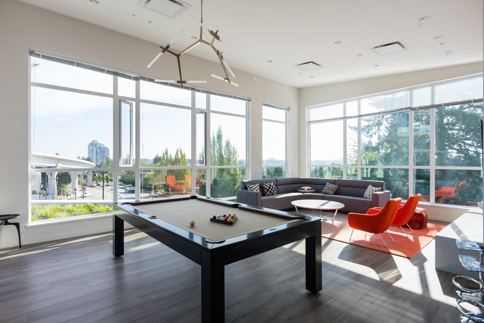 208 691 NORTH ROAD Unit: 208