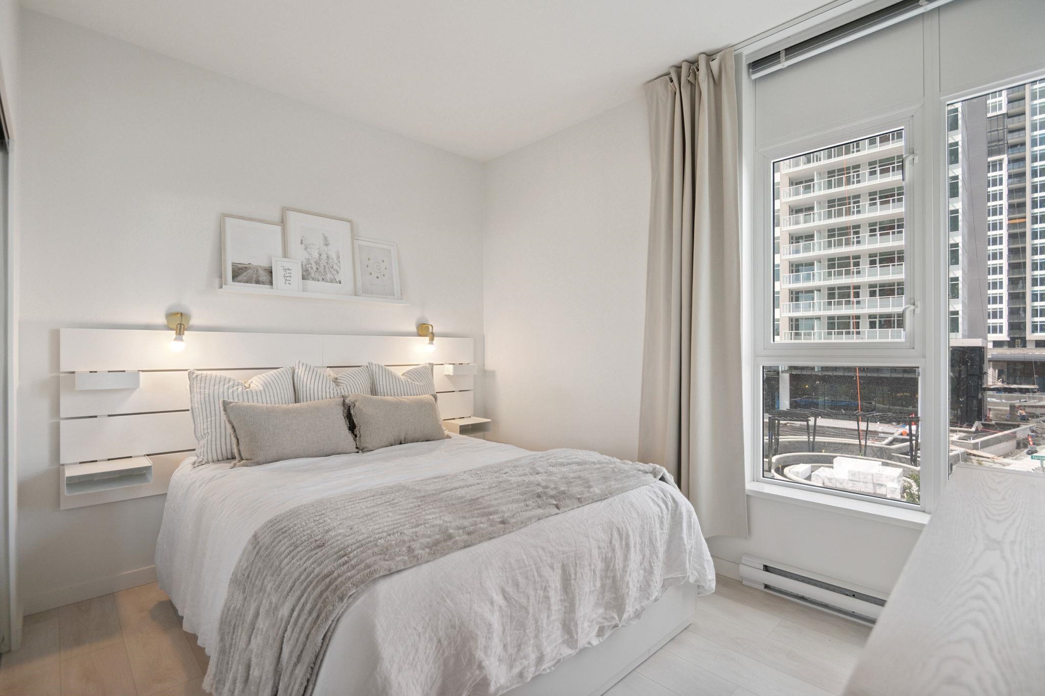 208 691 NORTH ROAD Unit: 208