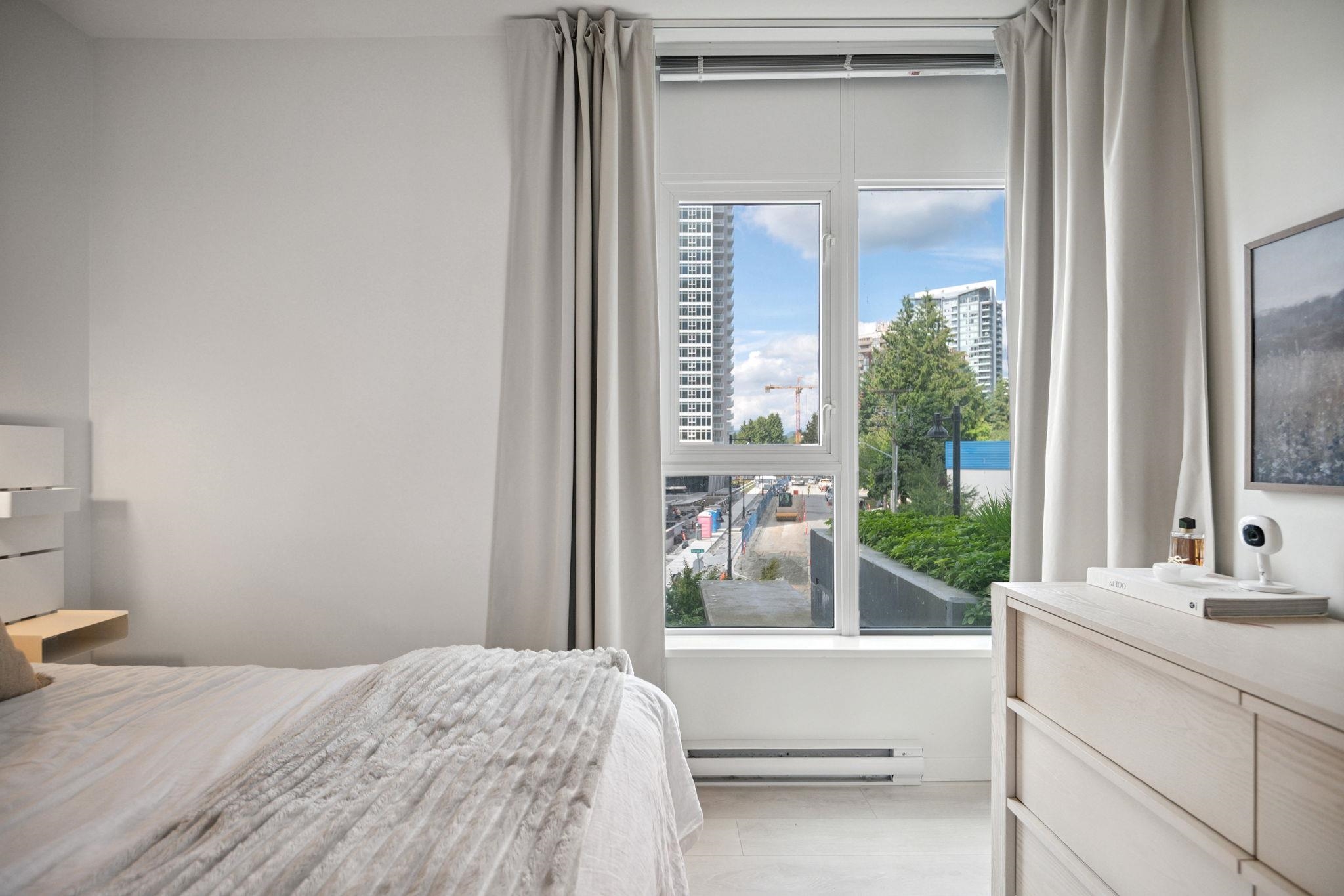 208 691 NORTH ROAD Unit: 208