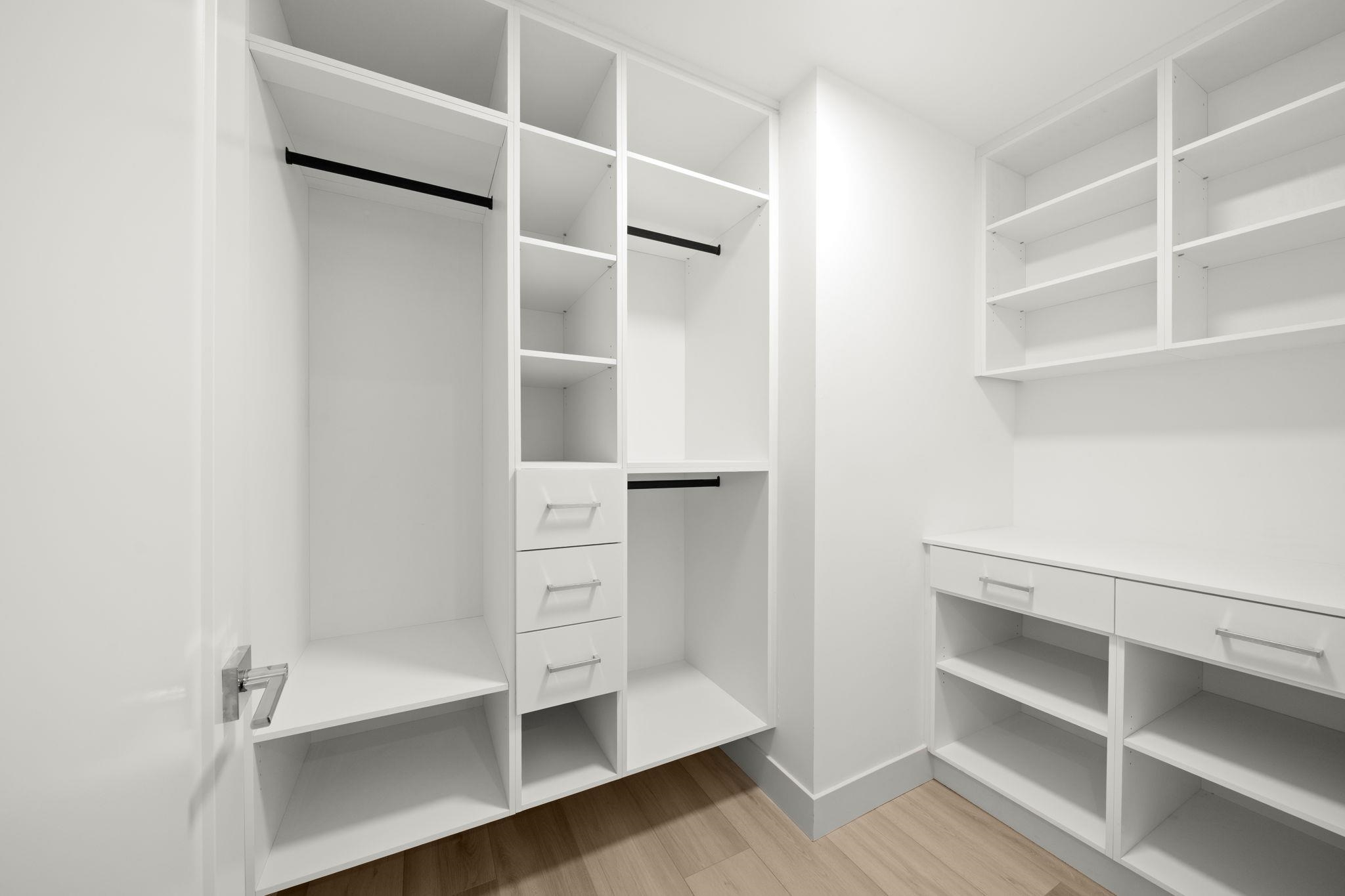 2 3881 HURST STREET Unit: 2