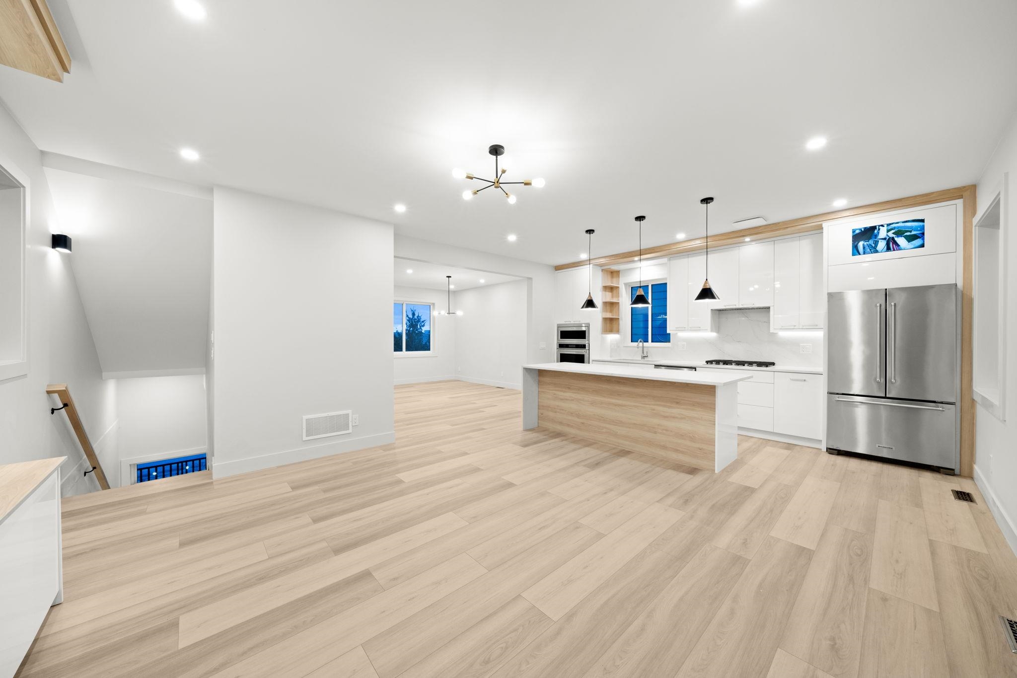 2 3881 HURST STREET Unit: 2