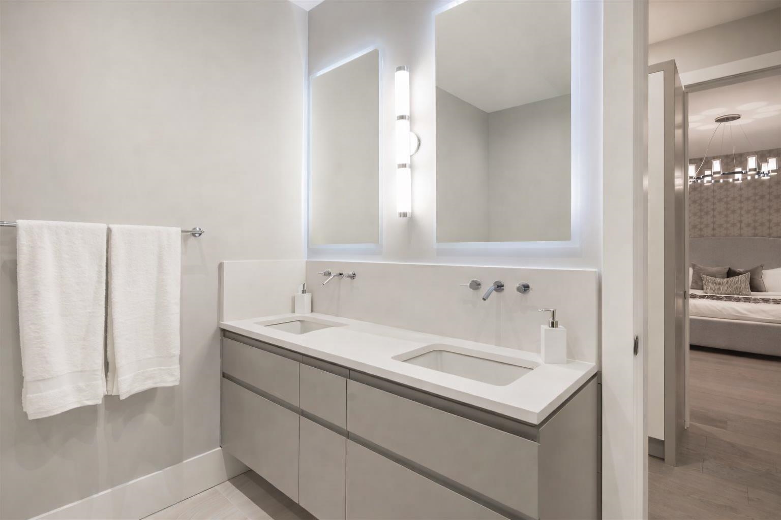 356 W 28TH STREET