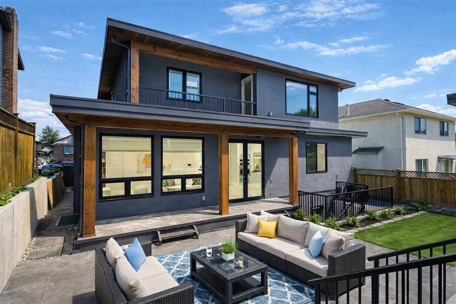 356 W 28TH STREET