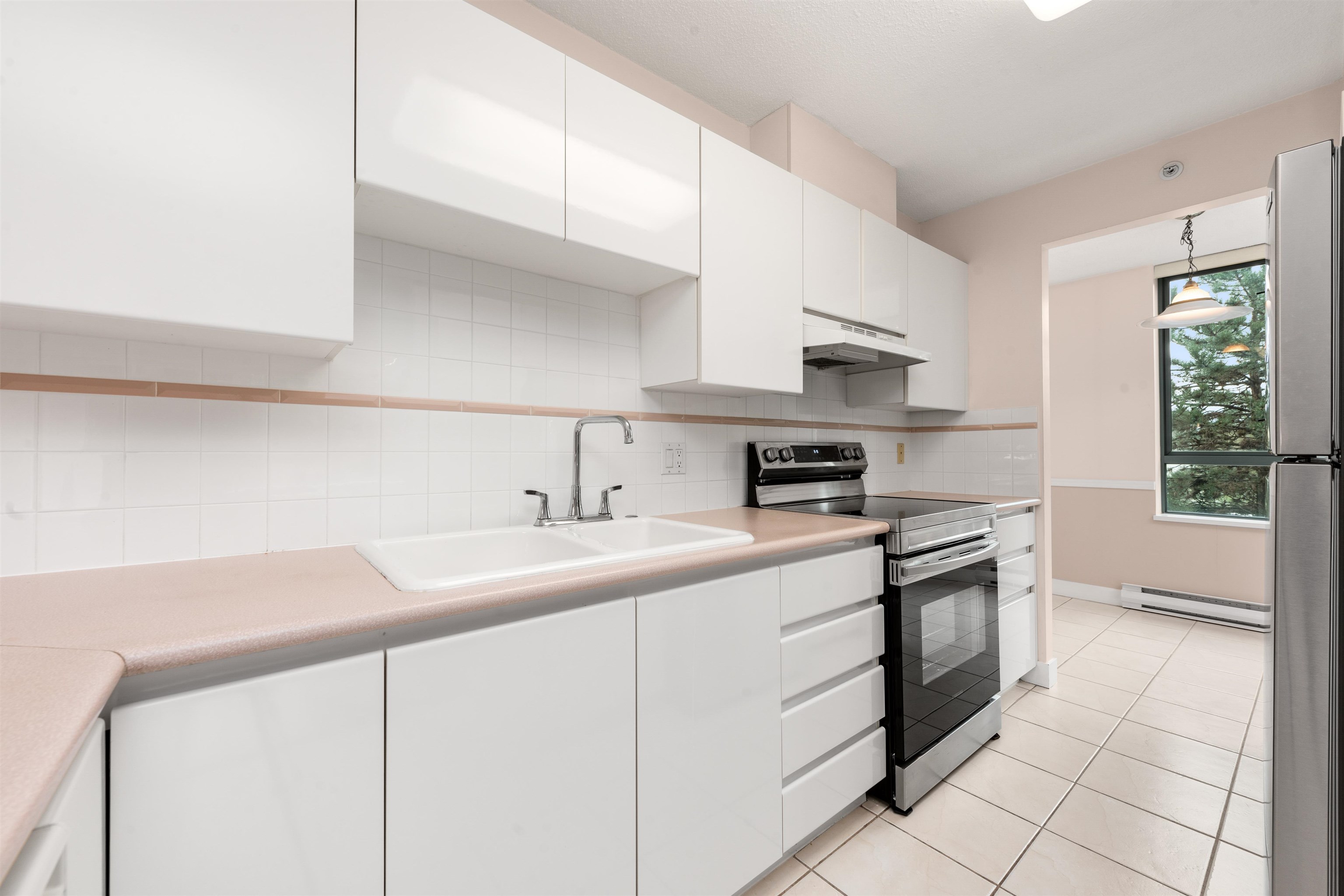 306 6622 SOUTHOAKS CRESCENT Unit: 306