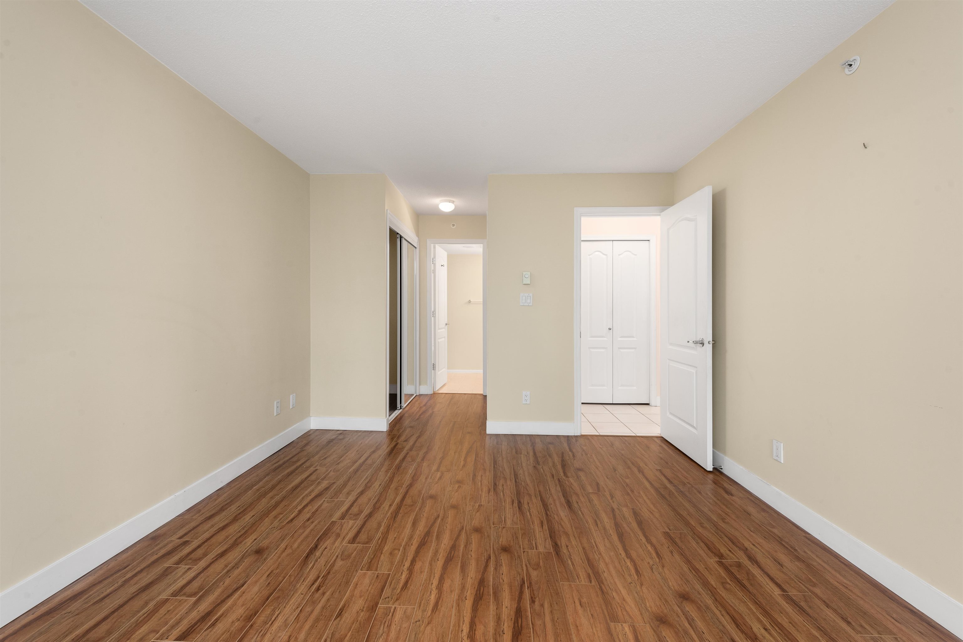 306 6622 SOUTHOAKS CRESCENT Unit: 306
