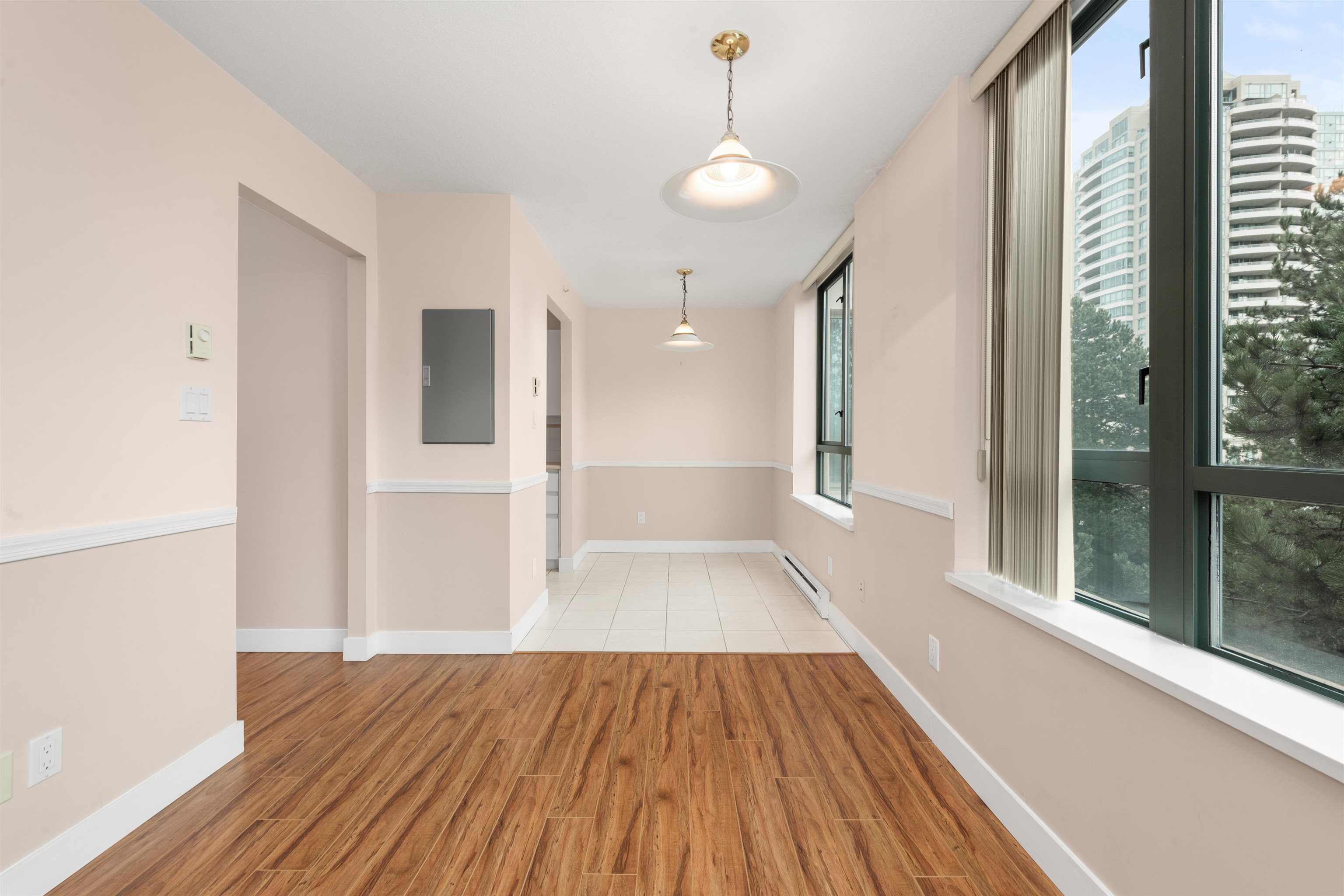 306 6622 SOUTHOAKS CRESCENT Unit: 306