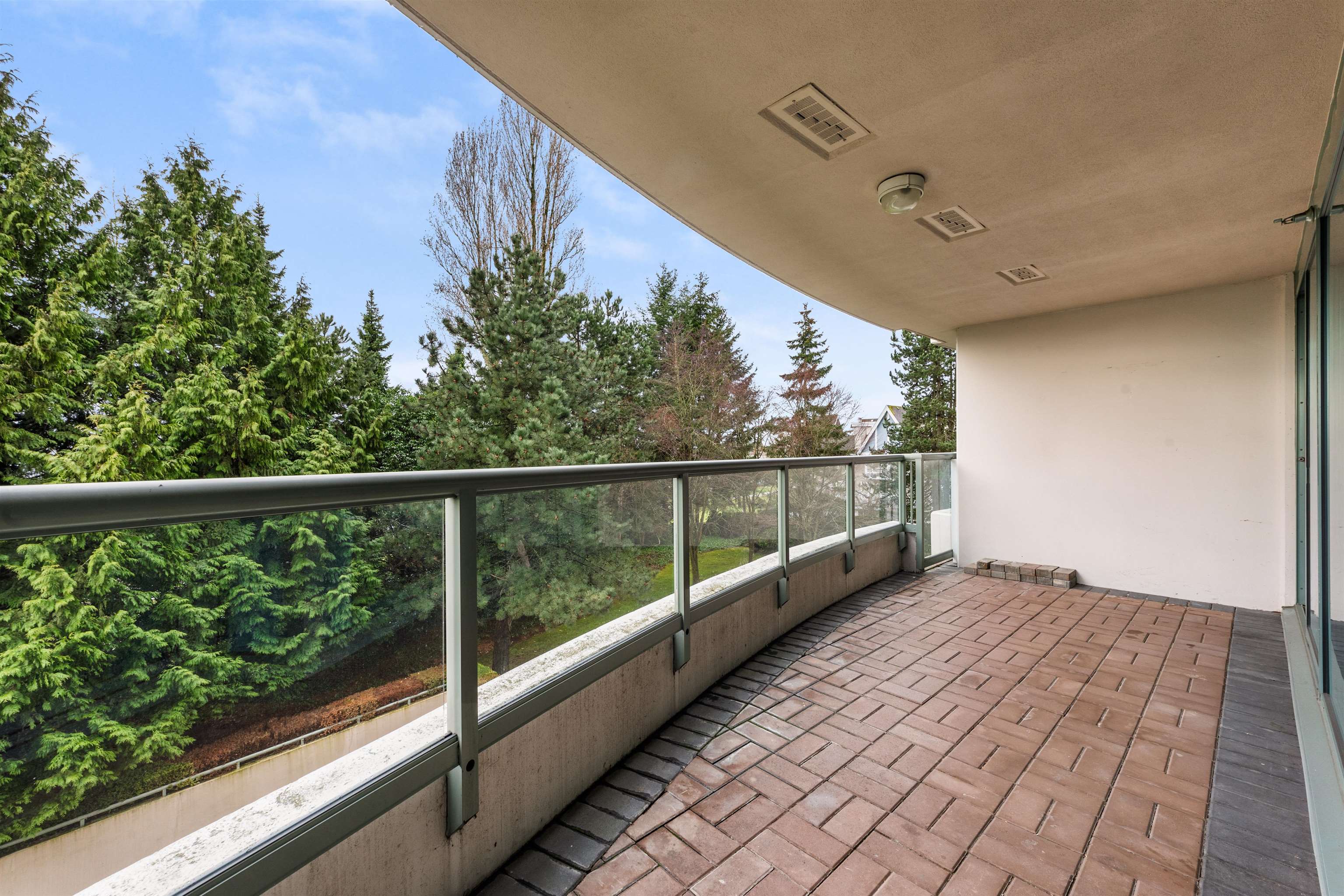 306 6622 SOUTHOAKS CRESCENT Unit: 306