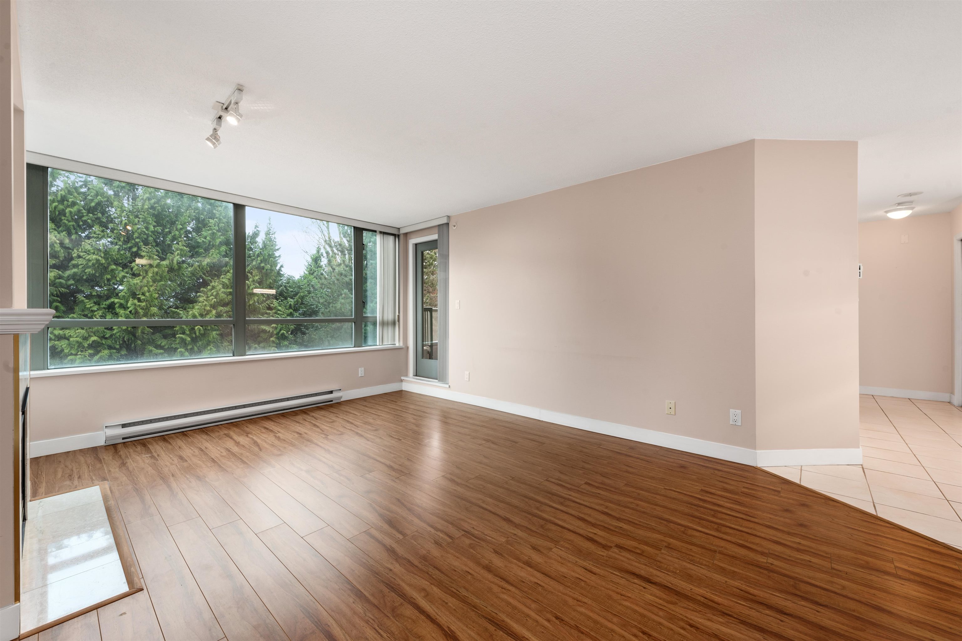 306 6622 SOUTHOAKS CRESCENT Unit: 306