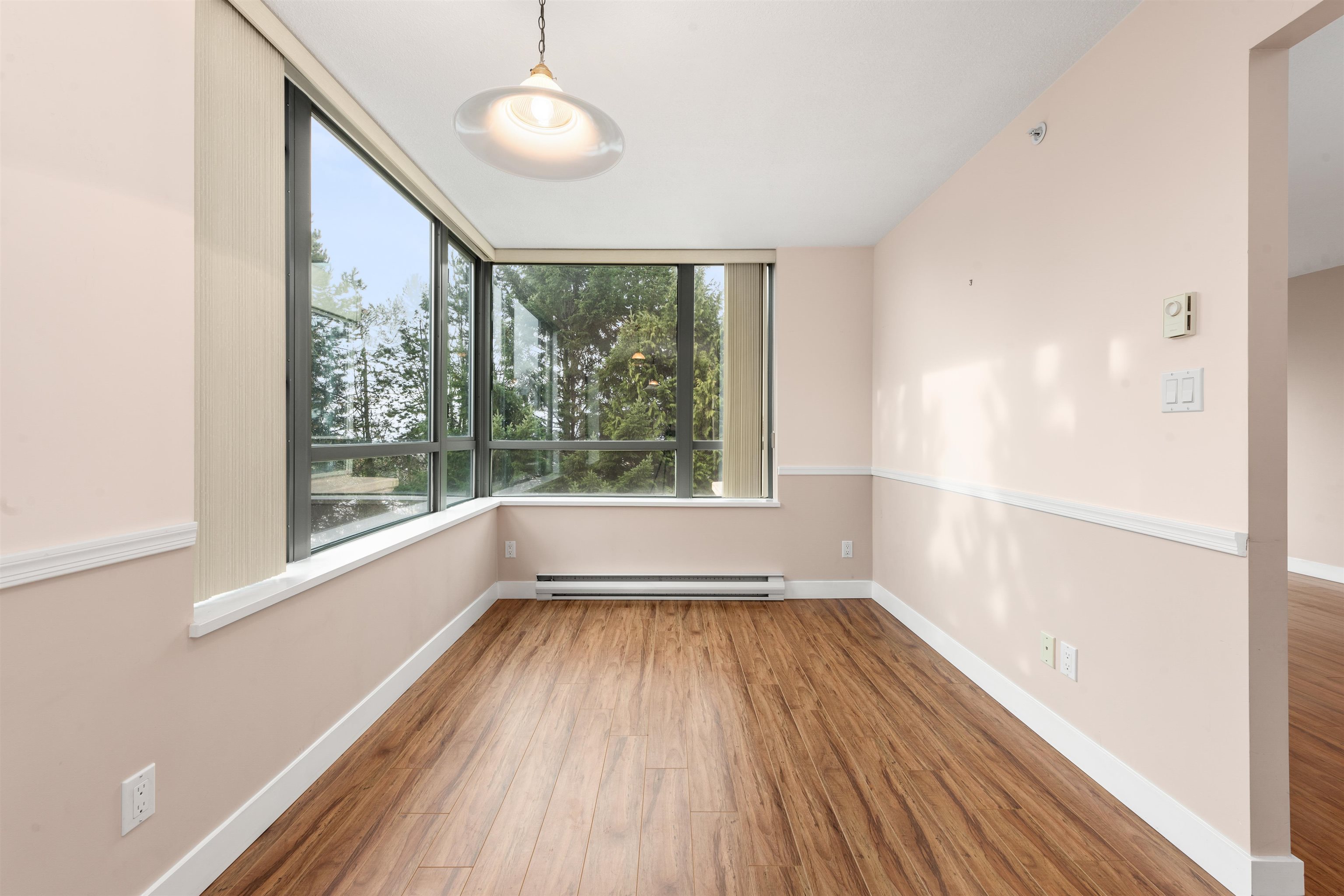 306 6622 SOUTHOAKS CRESCENT Unit: 306