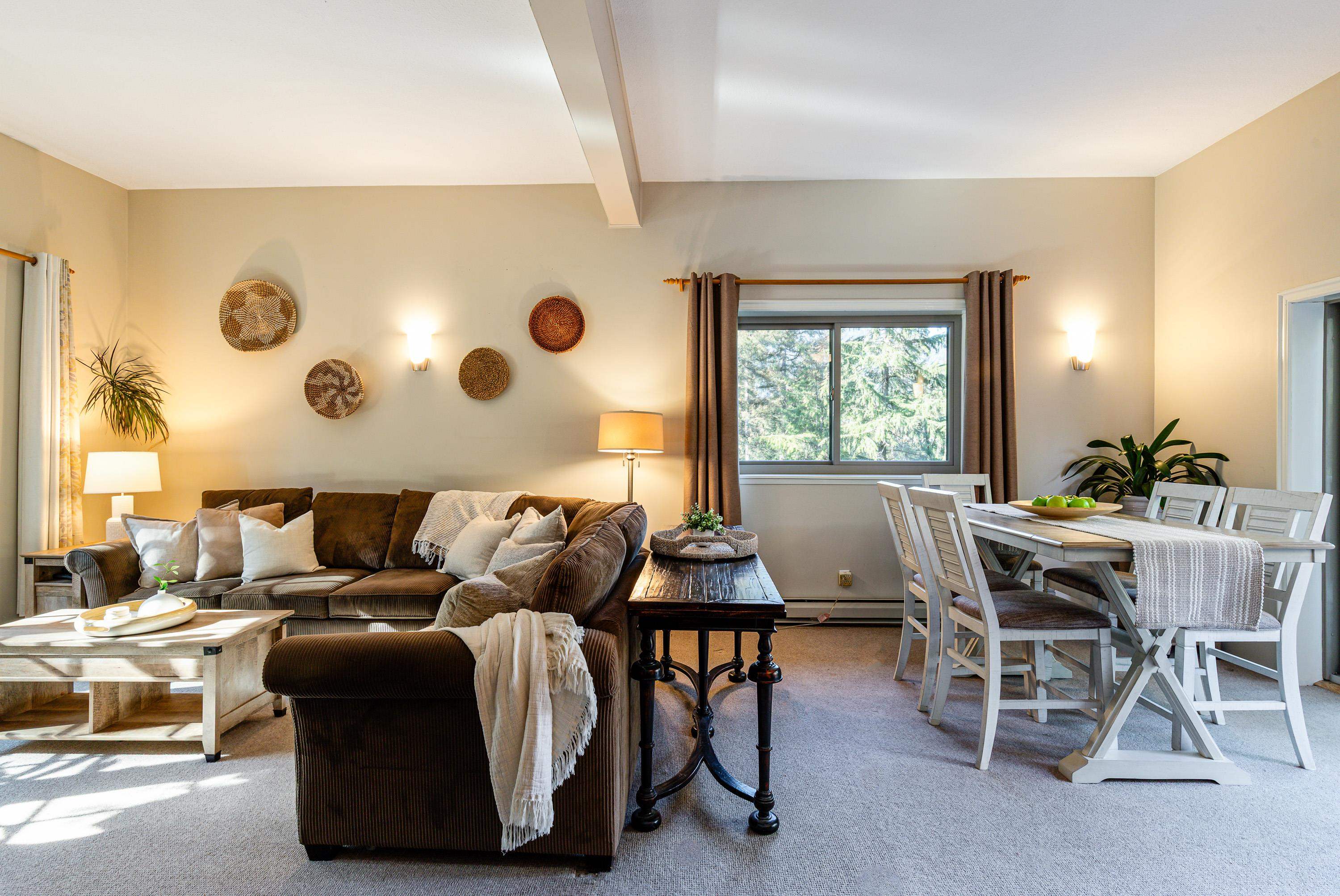 9167 EMERALD DRIVE