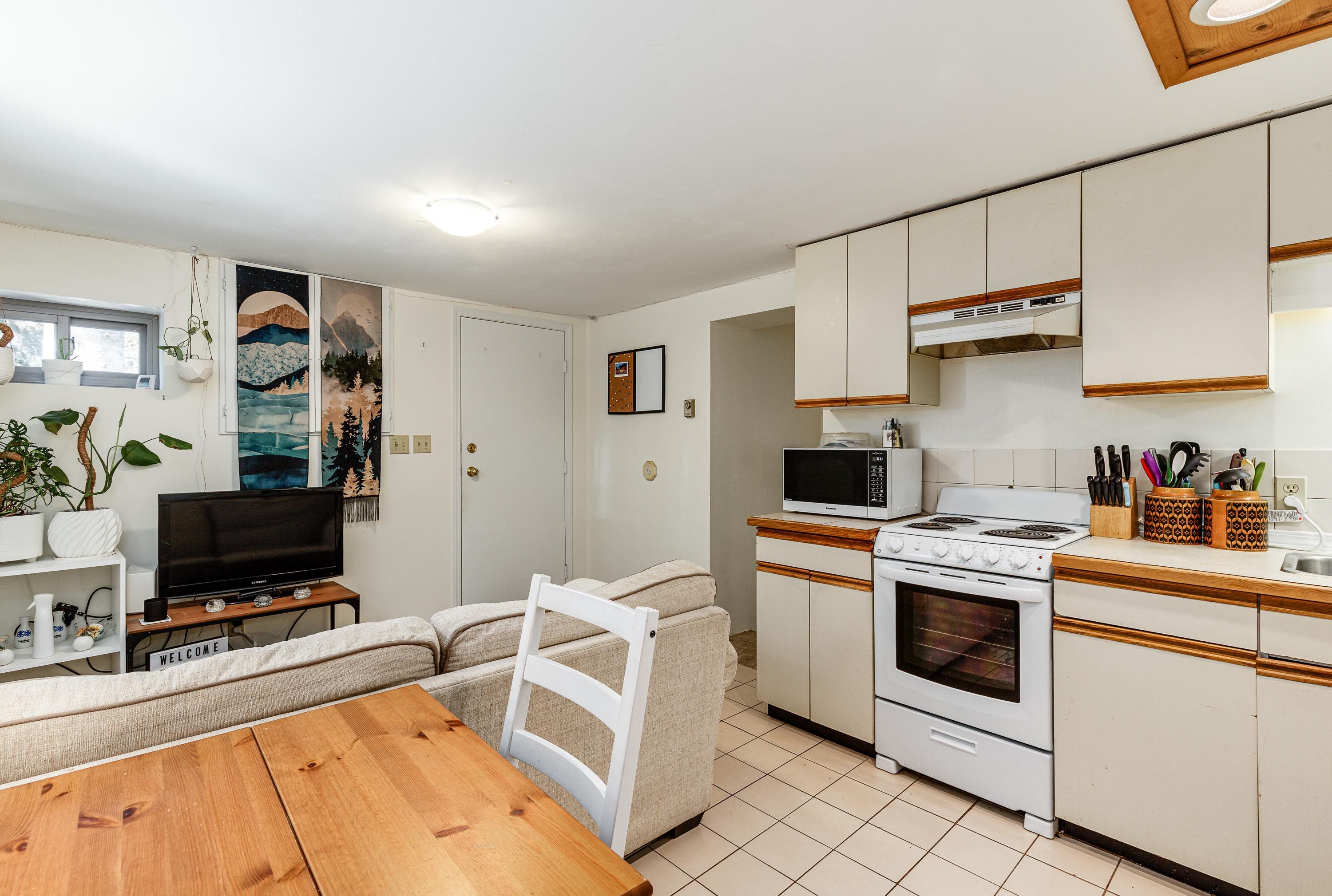 9167 EMERALD DRIVE