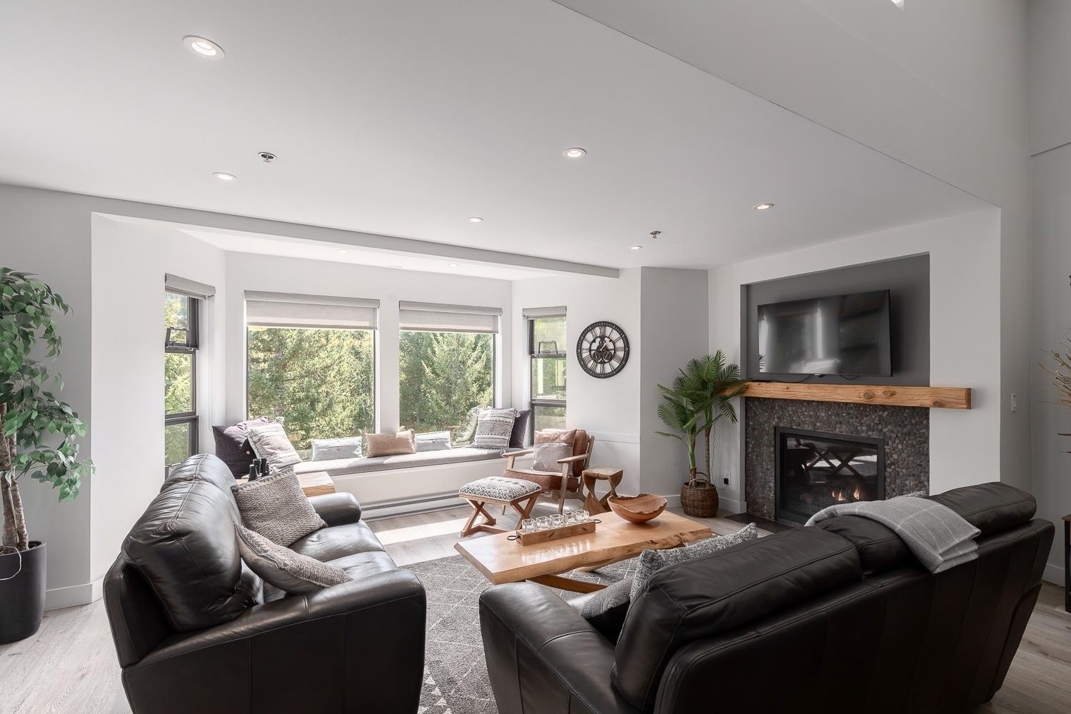 325 3309 PTARMIGAN PLACE Unit: 325