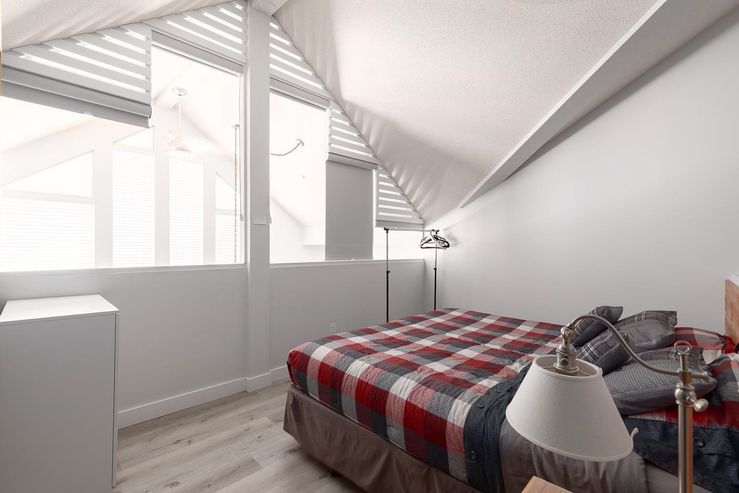 325 3309 PTARMIGAN PLACE Unit: 325