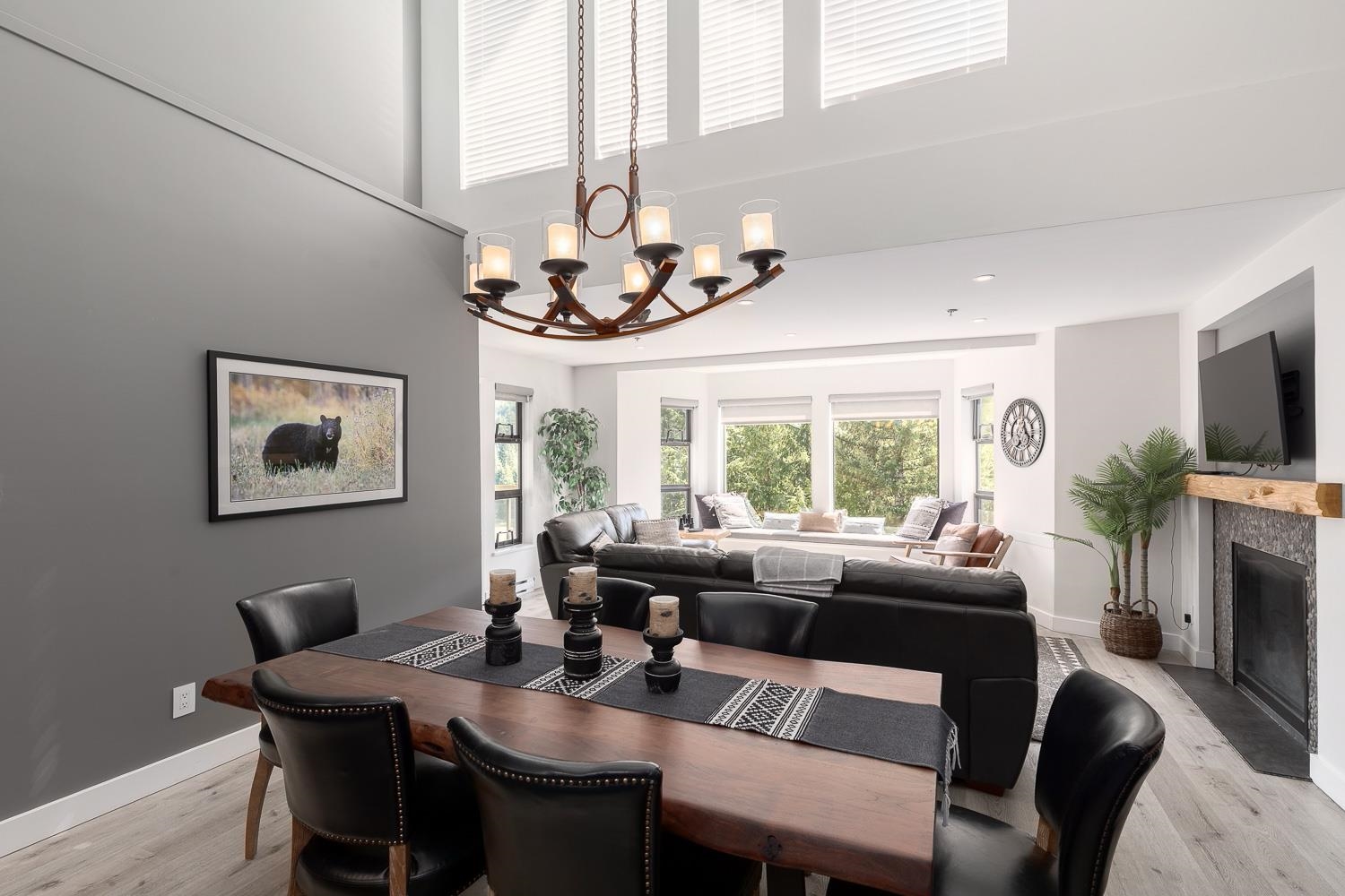 325 3309 PTARMIGAN PLACE Unit: 325