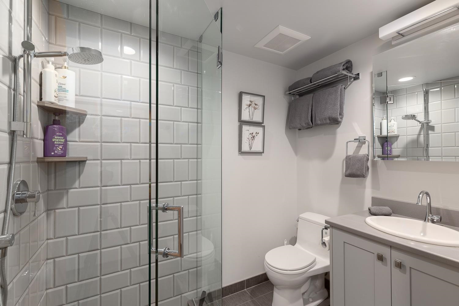 325 3309 PTARMIGAN PLACE Unit: 325