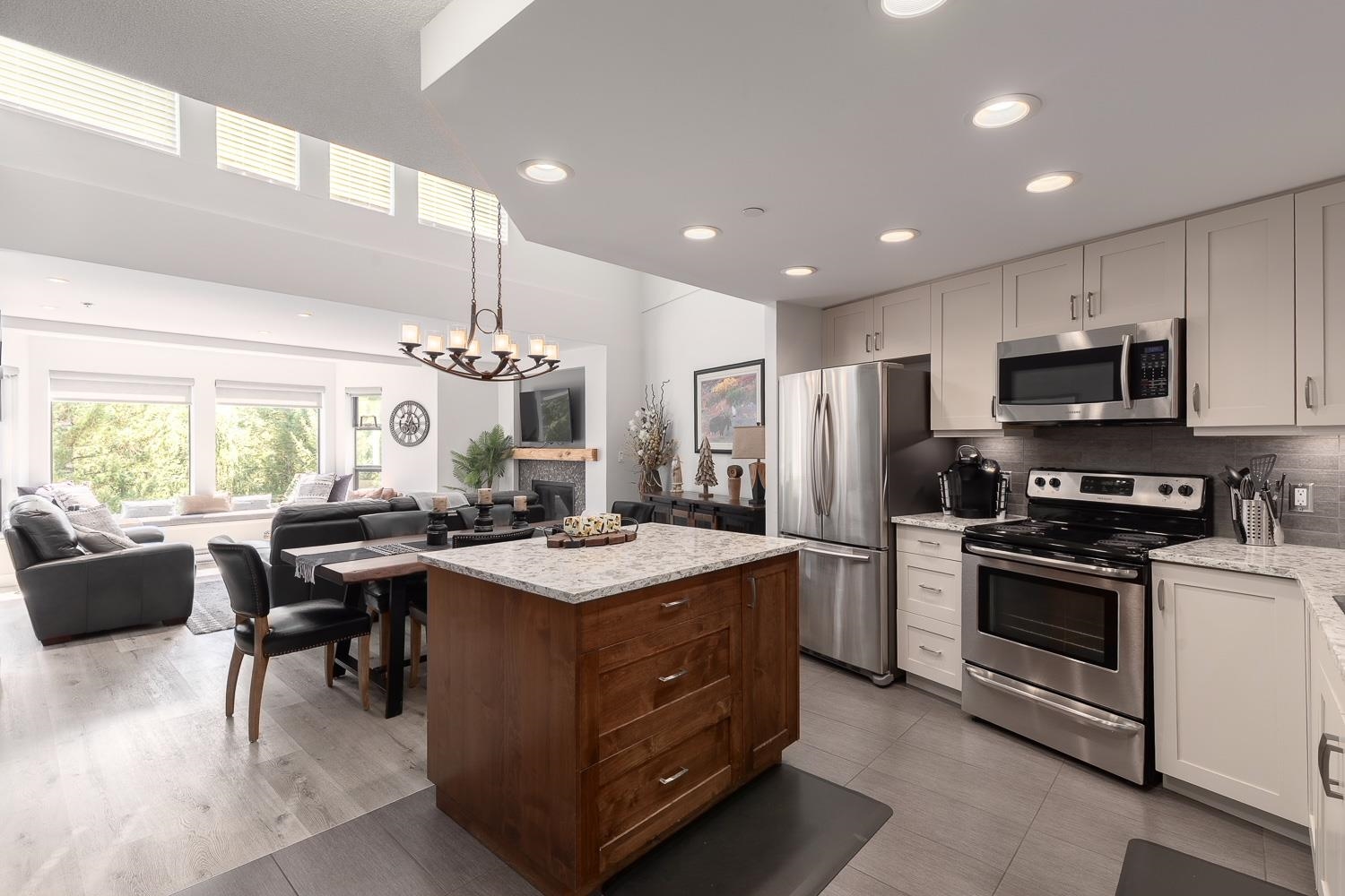 325 3309 PTARMIGAN PLACE Unit: 325