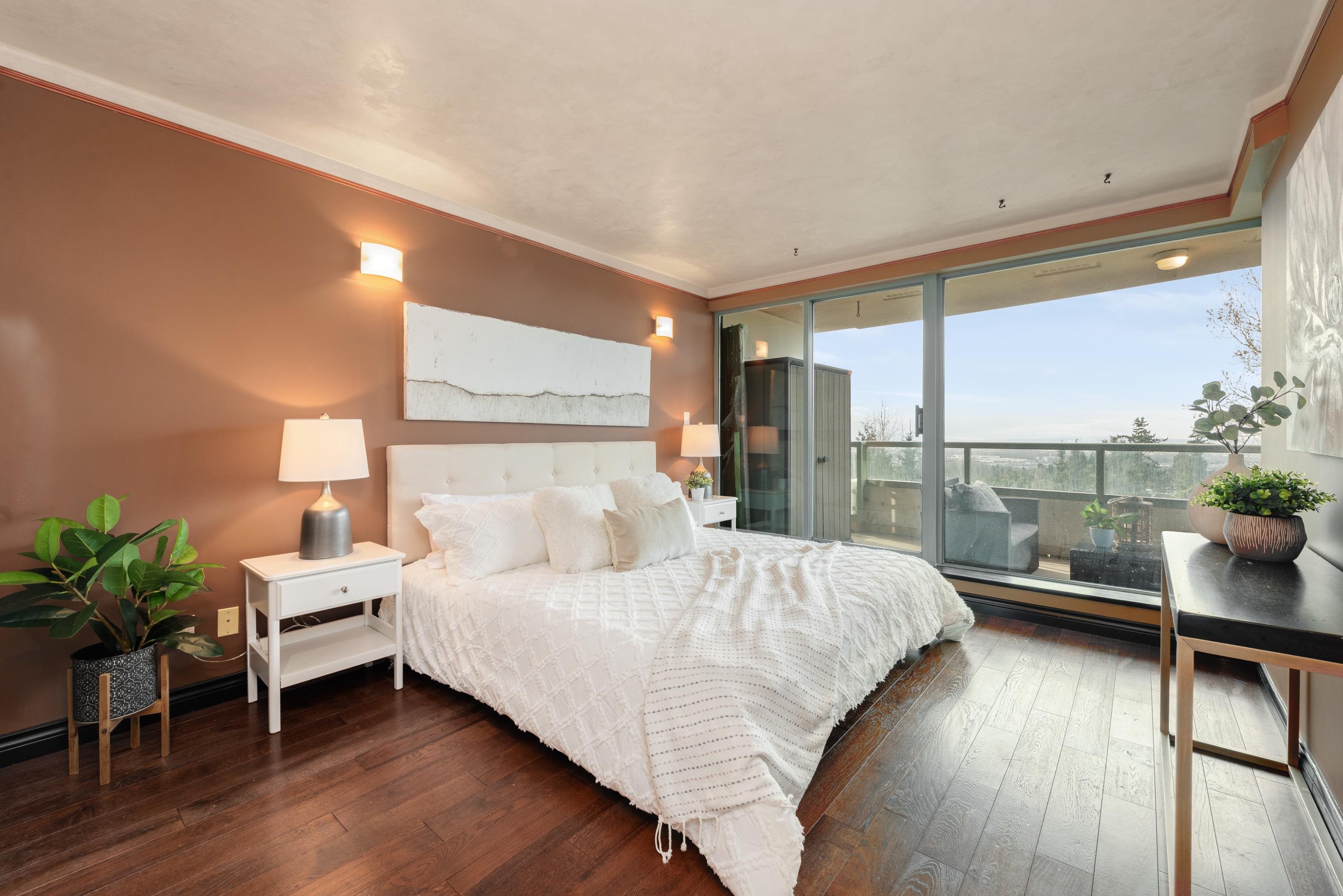 601 6622 SOUTHOAKS CRESCENT Unit: 601