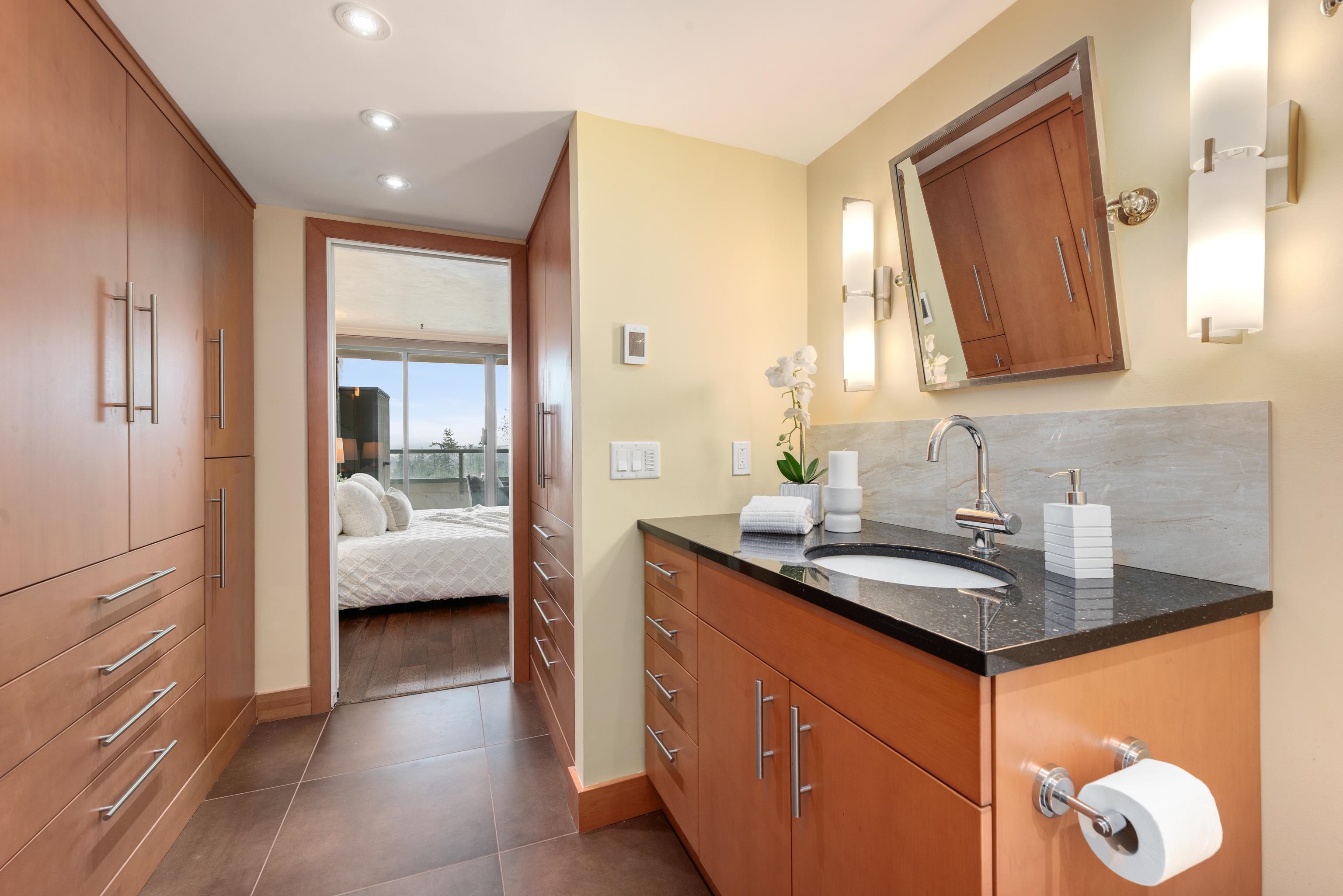 601 6622 SOUTHOAKS CRESCENT Unit: 601