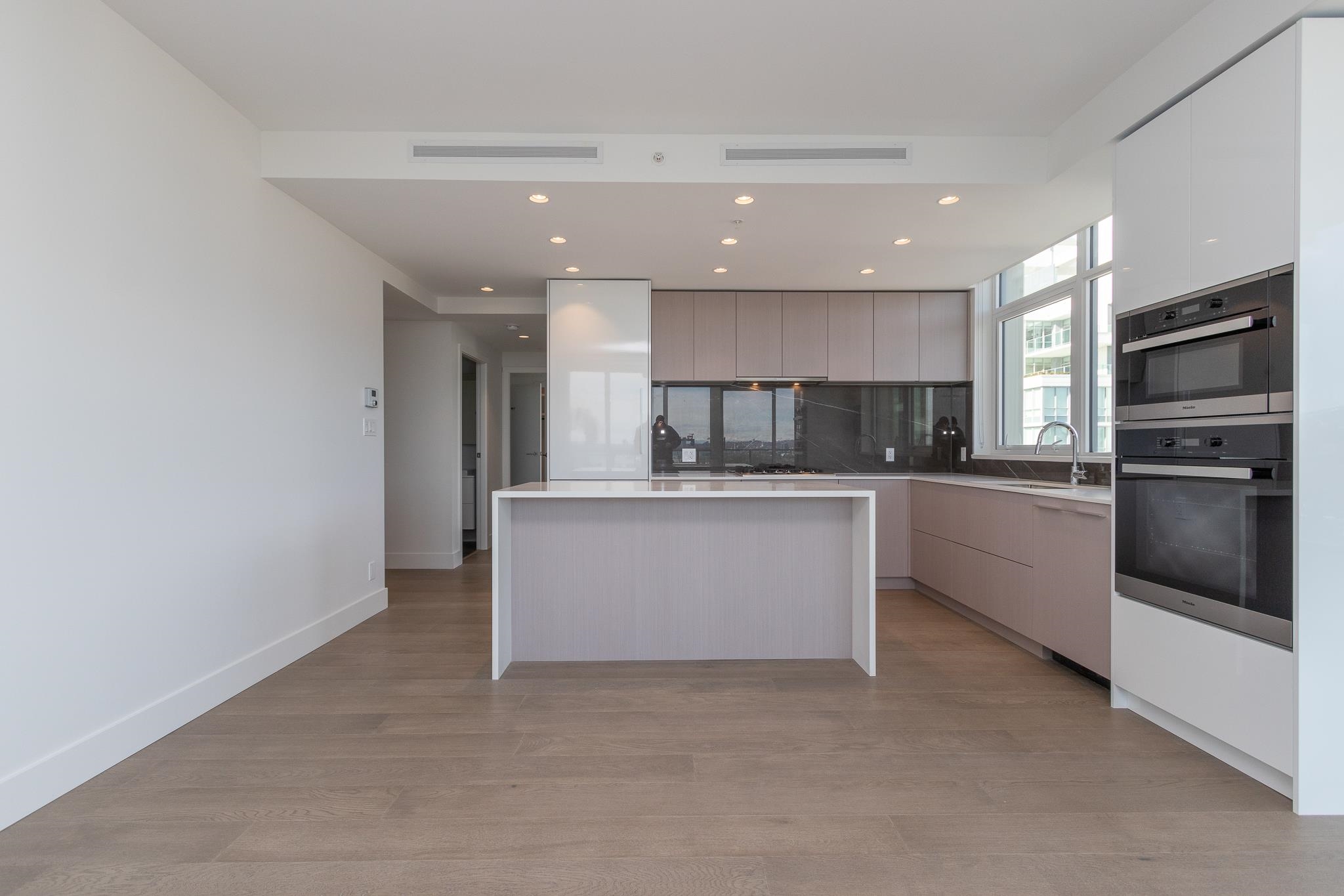 1701 1632 LIONS GATE LANE Unit: 1701