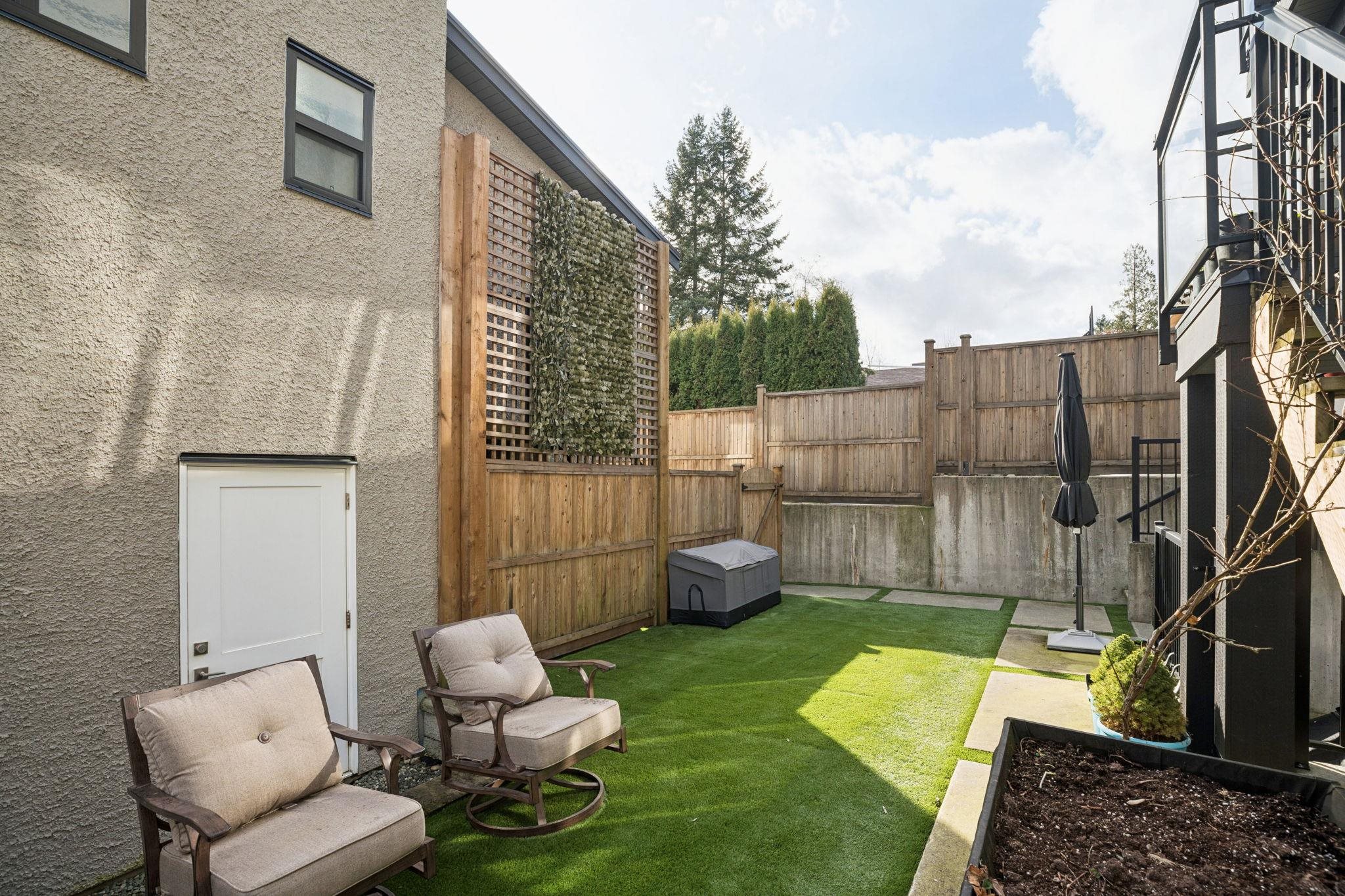 1202A HAMMOND AVENUE