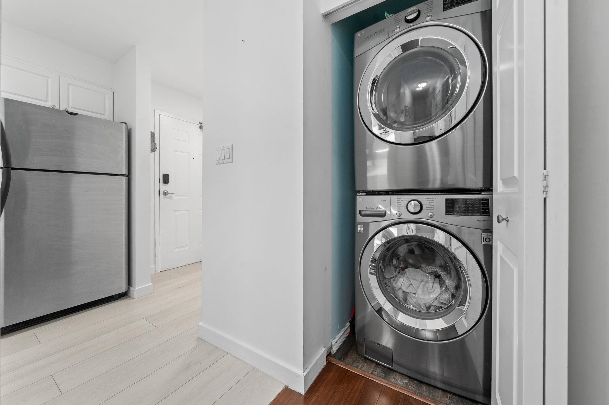 215 3600 WINDCREST DRIVE Unit: 215