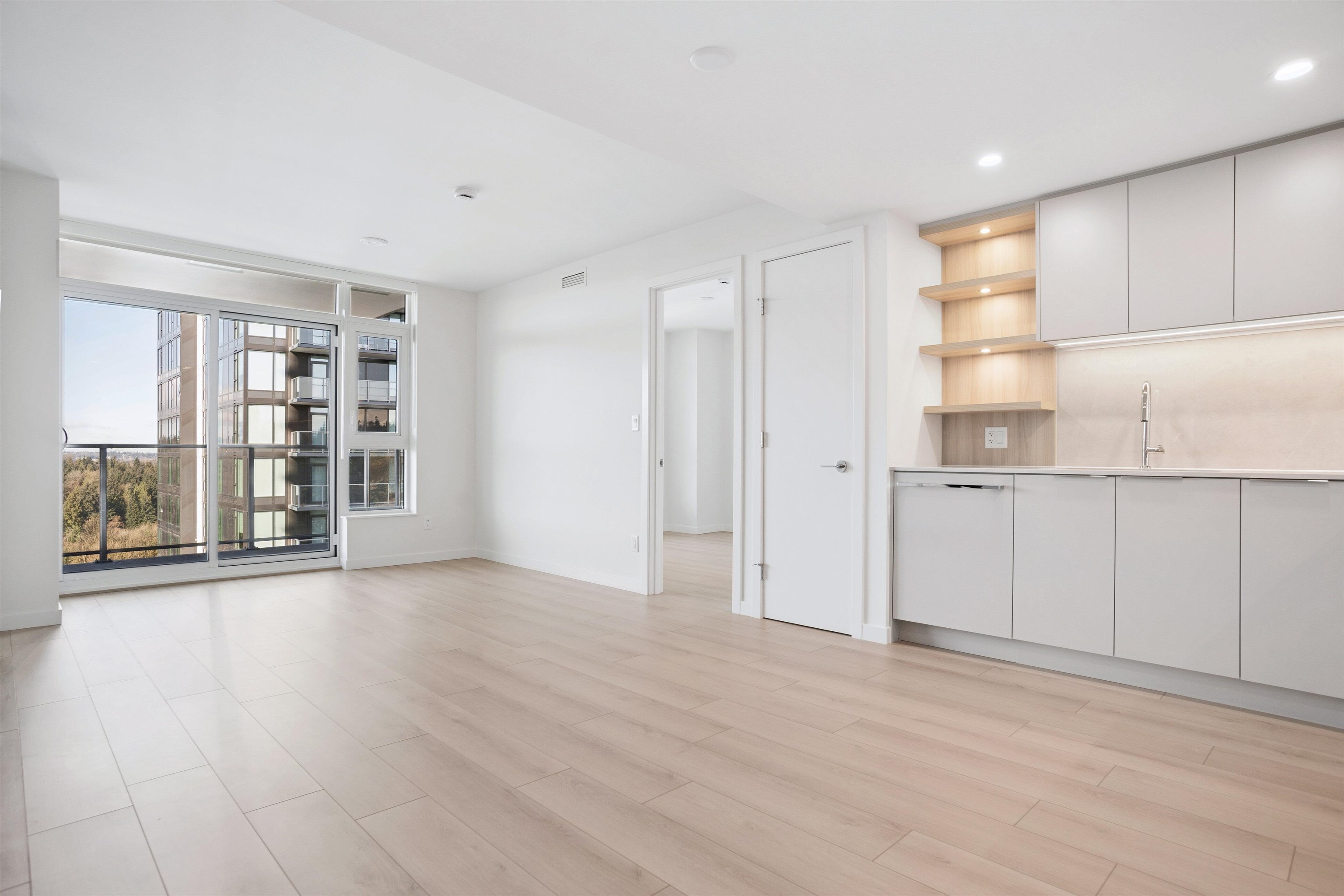1506 311 ALDERSON AVENUE Unit: 1506