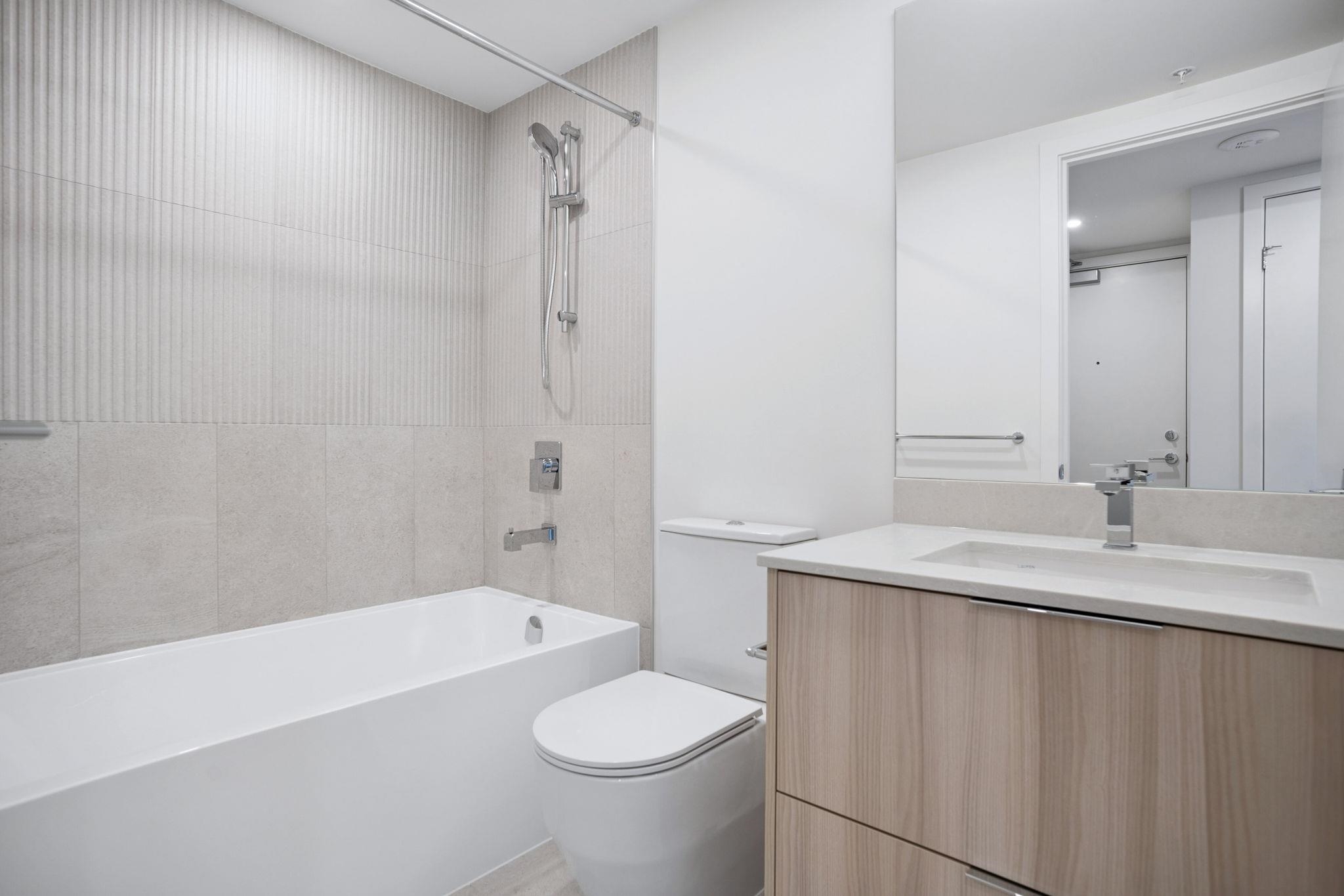 1506 311 ALDERSON AVENUE Unit: 1506