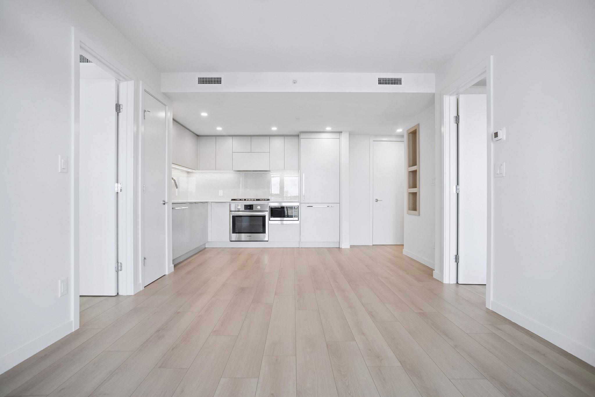 1506 311 ALDERSON AVENUE Unit: 1506