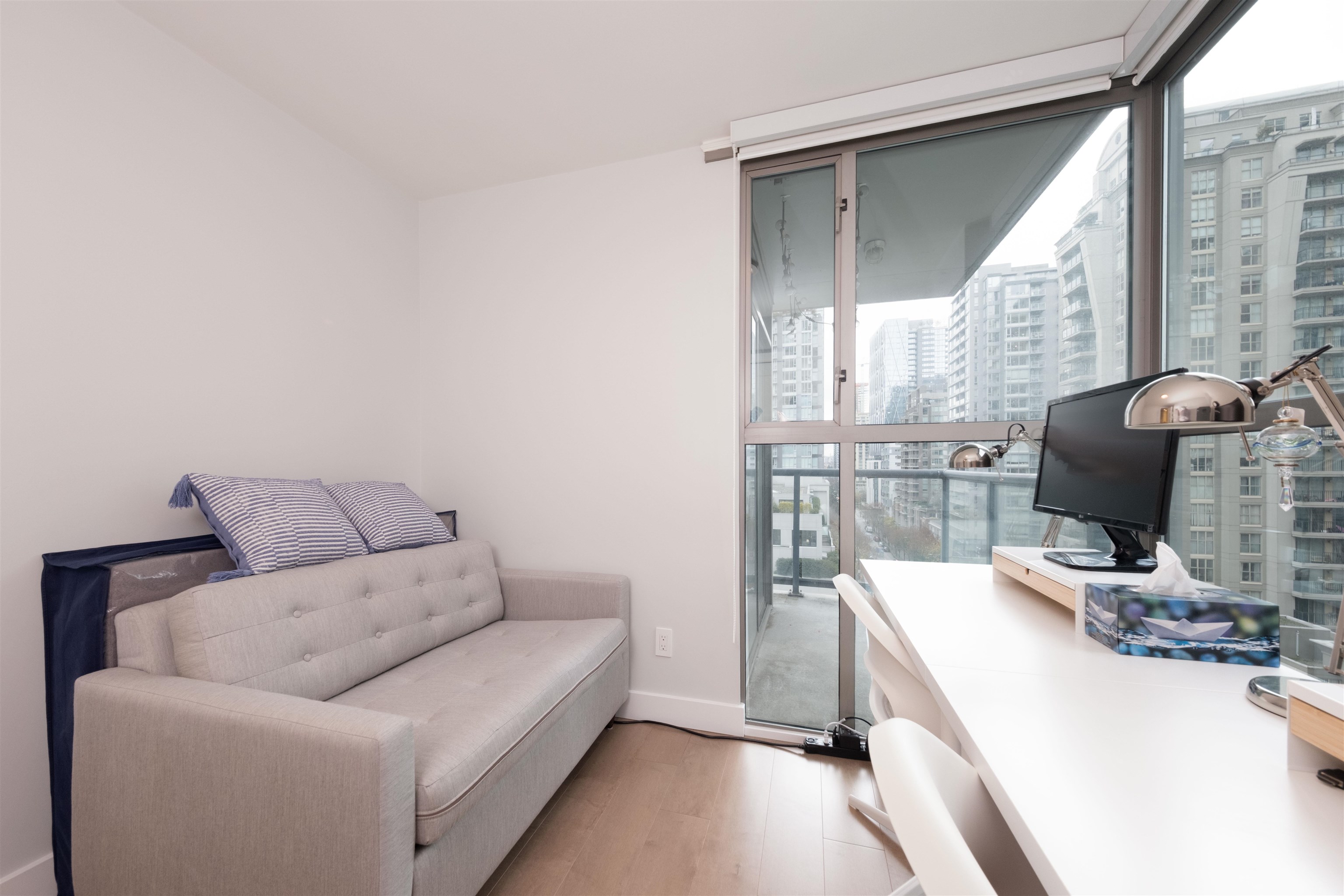 1006 928 RICHARDS STREET Unit: 1006