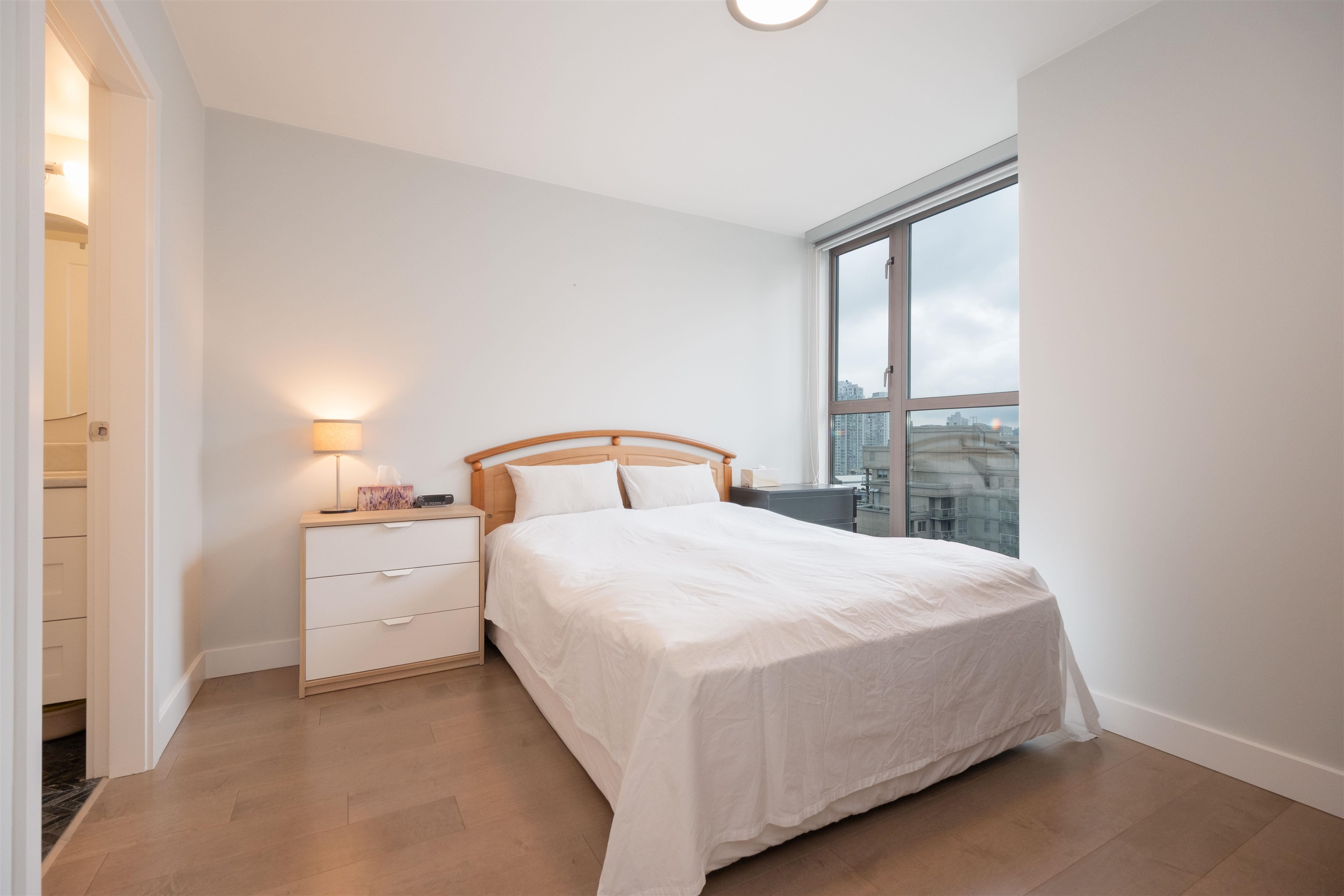 1006 928 RICHARDS STREET Unit: 1006