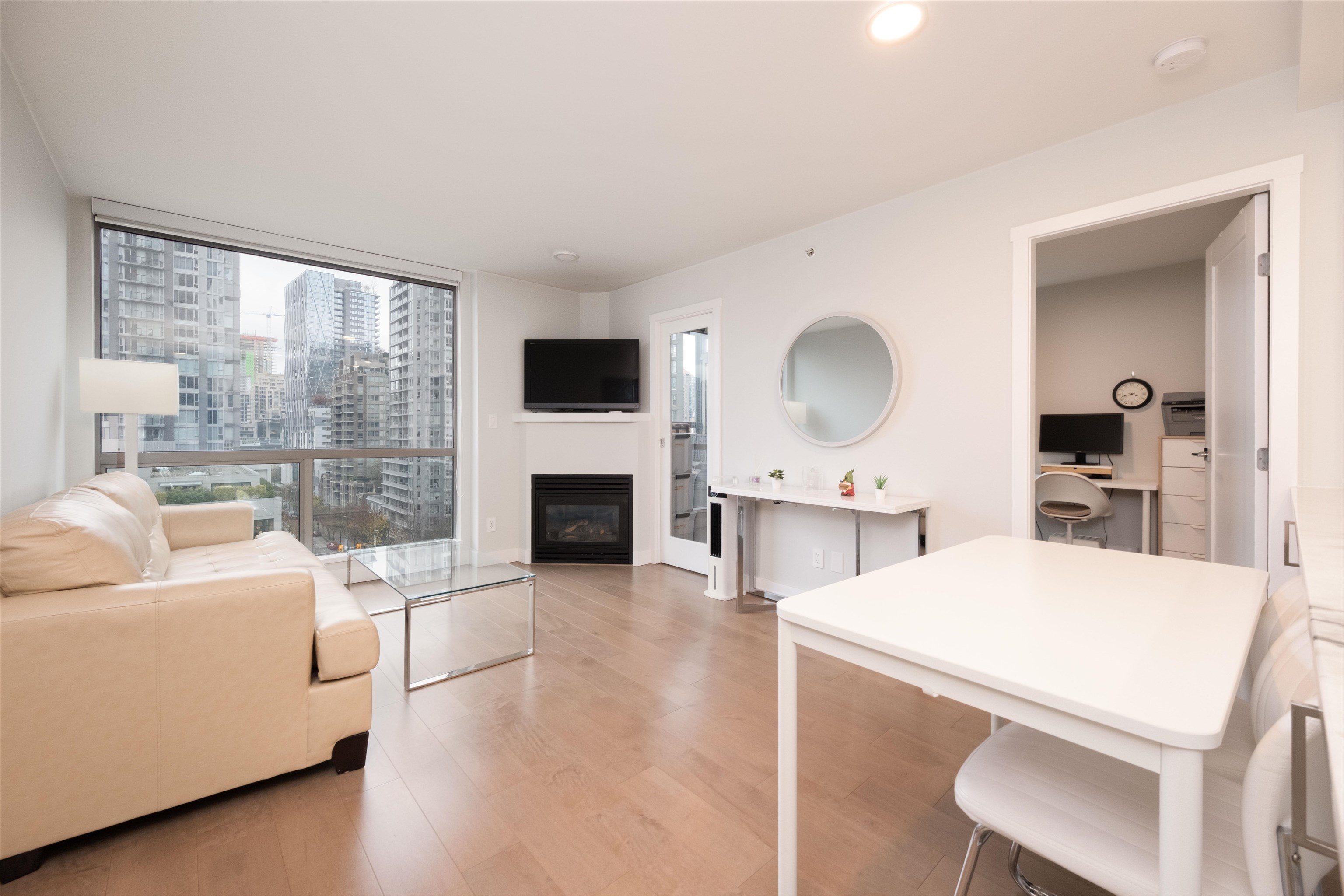 1006 928 RICHARDS STREET Unit: 1006