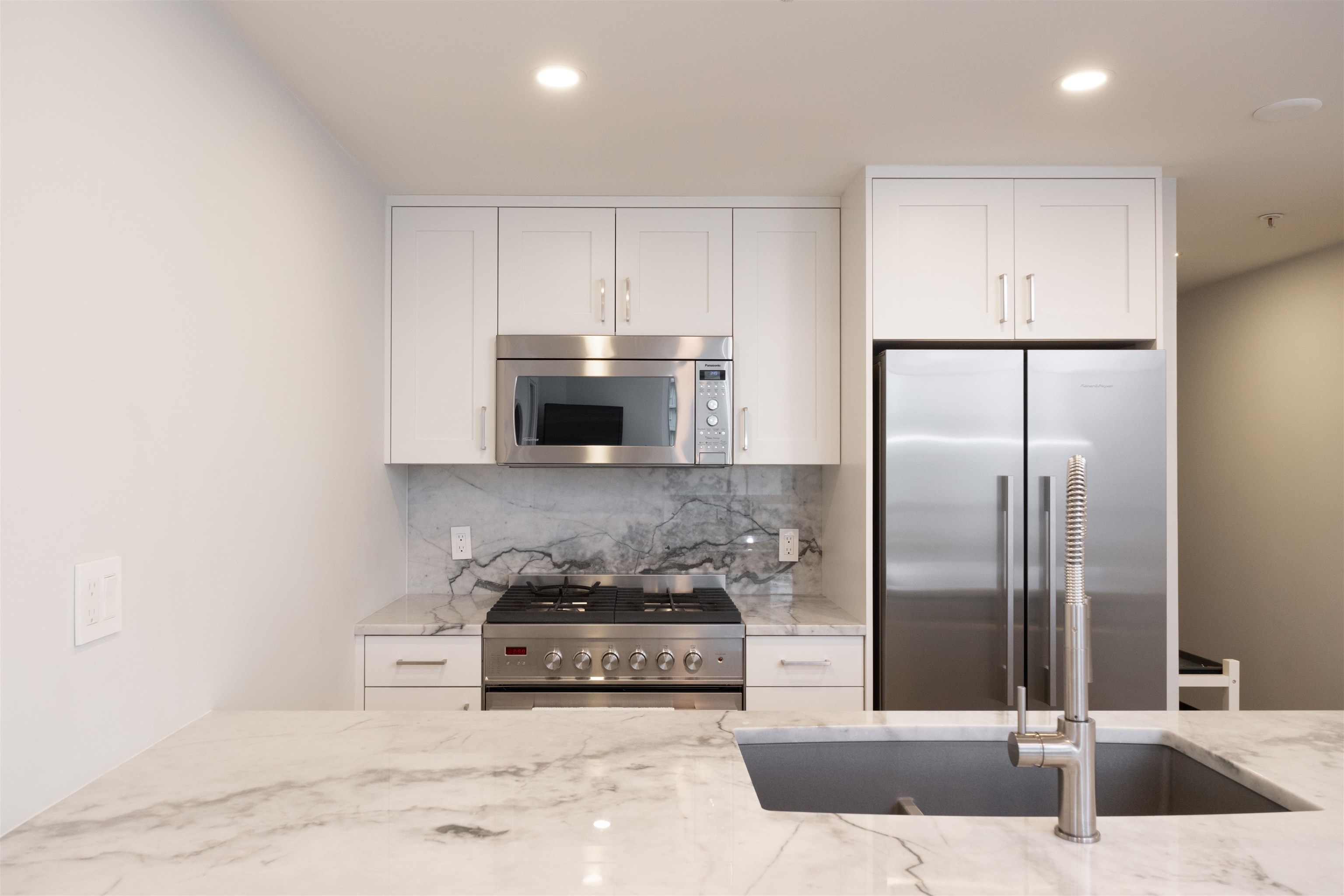 1006 928 RICHARDS STREET Unit: 1006