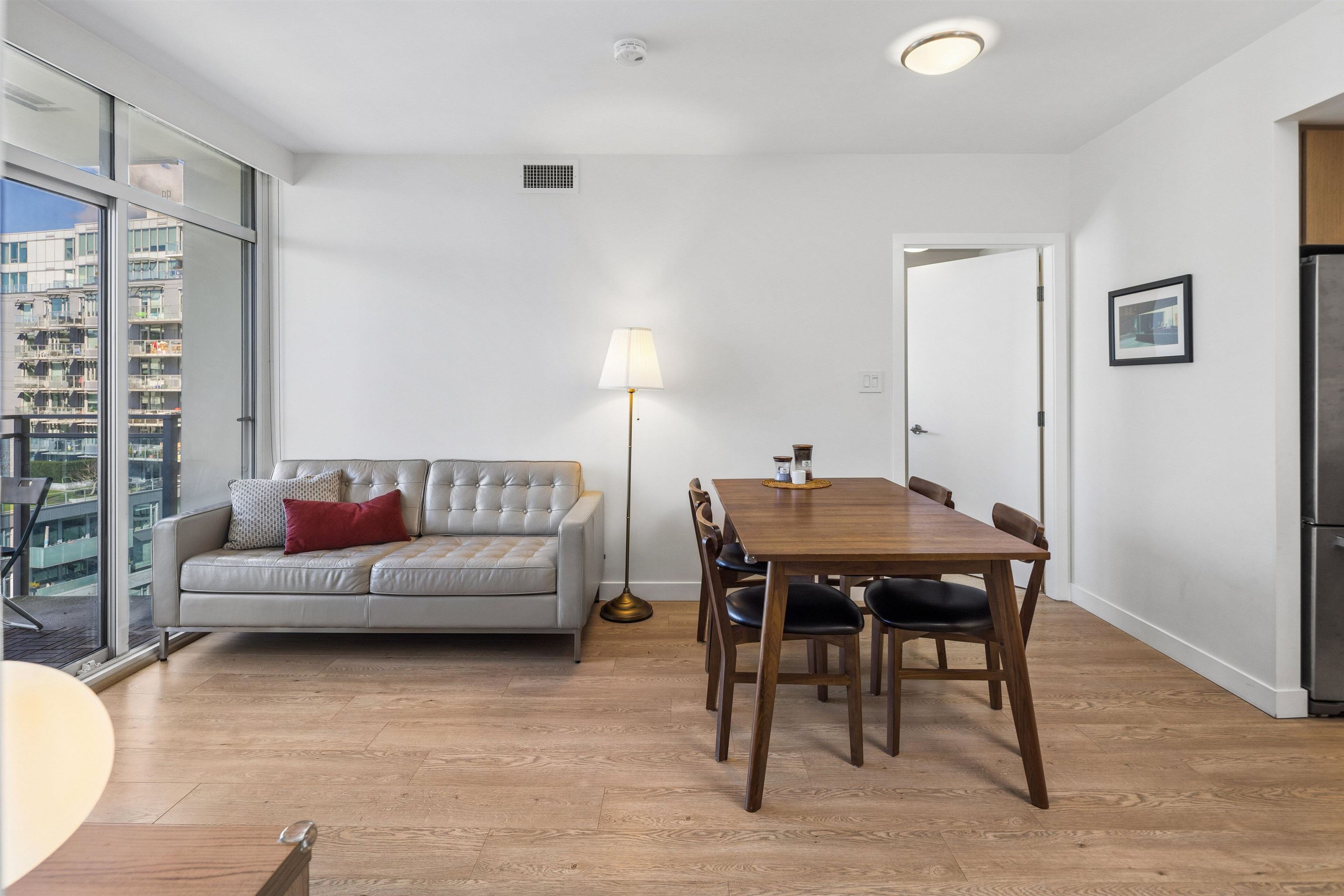 1209 111 E 1ST AVENUE Unit: 1209