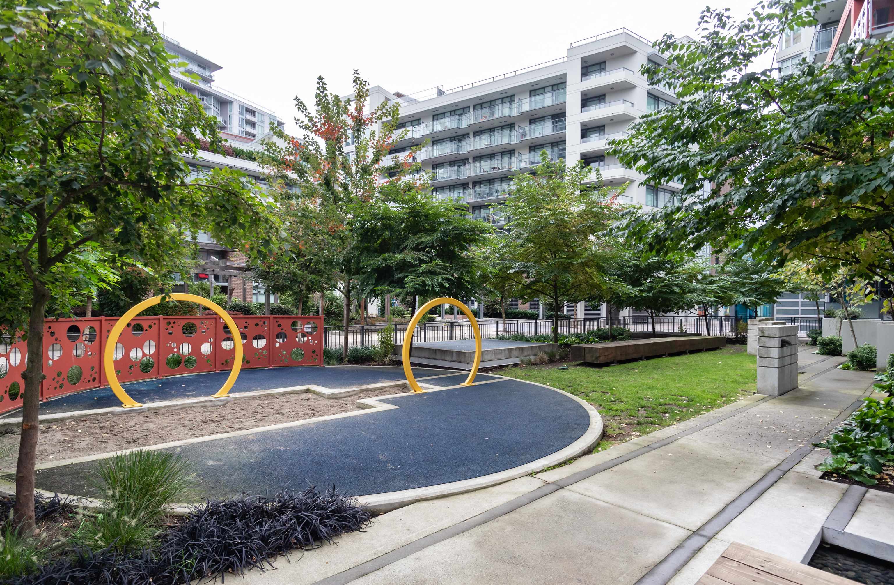 1209 111 E 1ST AVENUE Unit: 1209