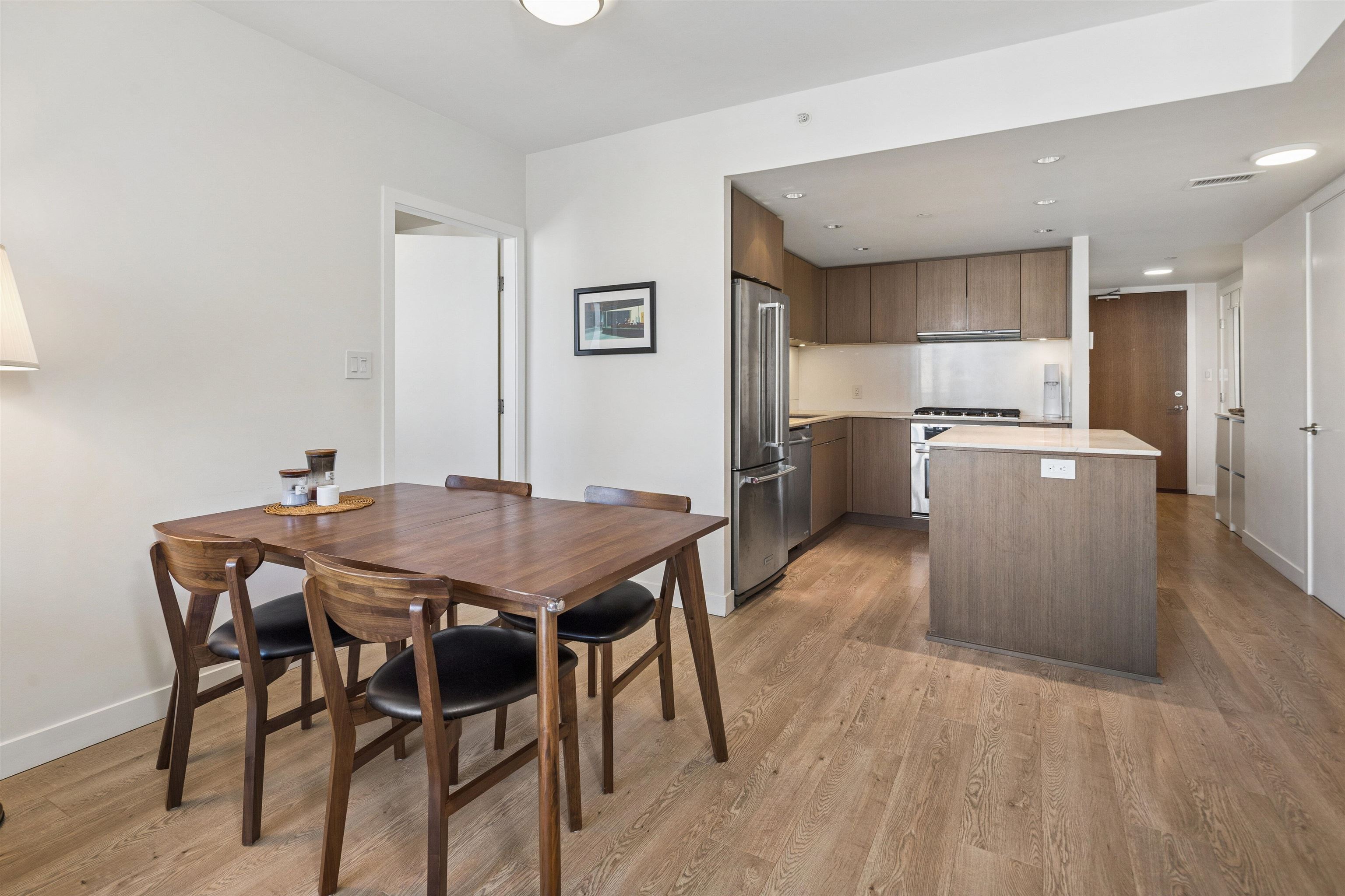 1209 111 E 1ST AVENUE Unit: 1209