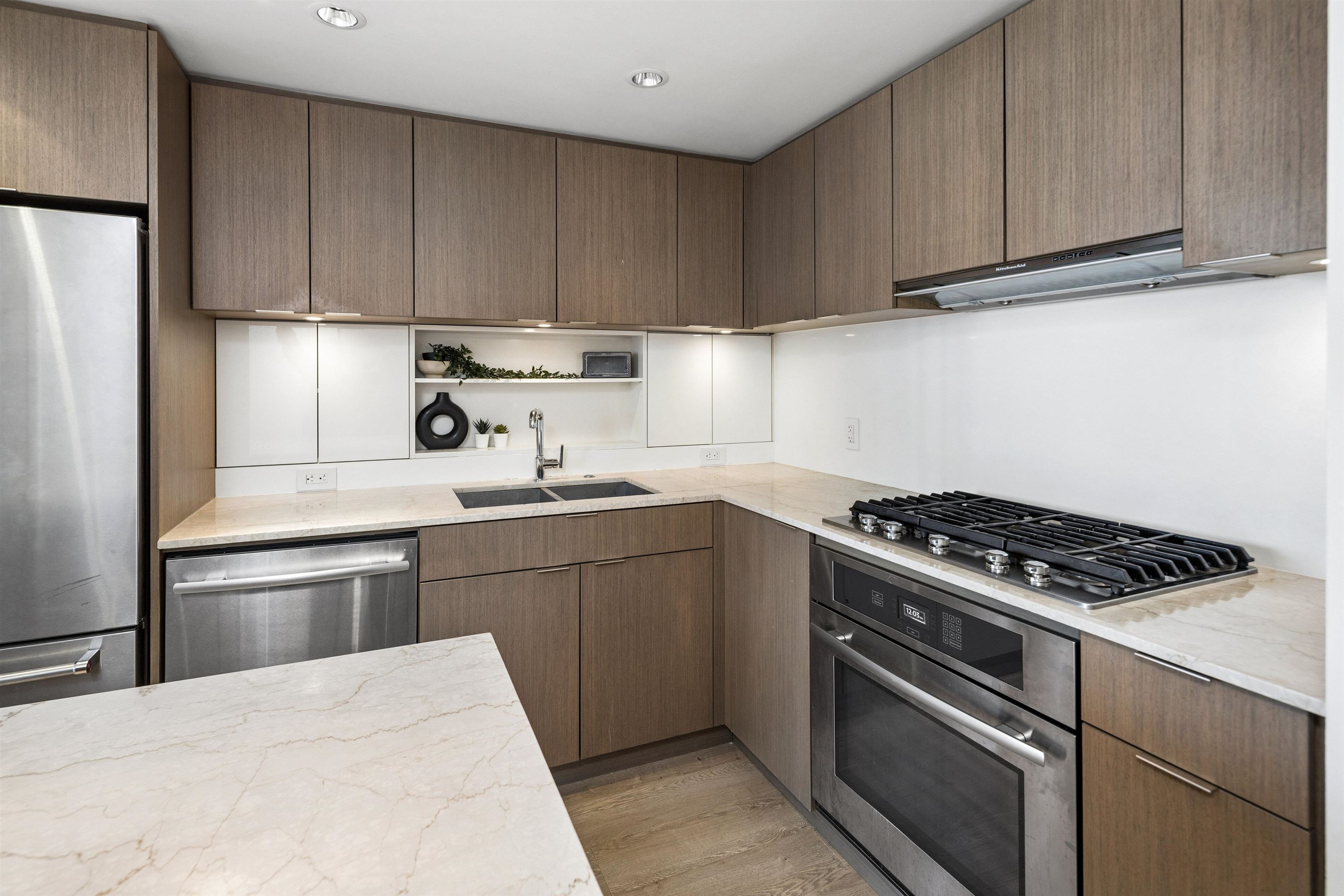 1209 111 E 1ST AVENUE Unit: 1209