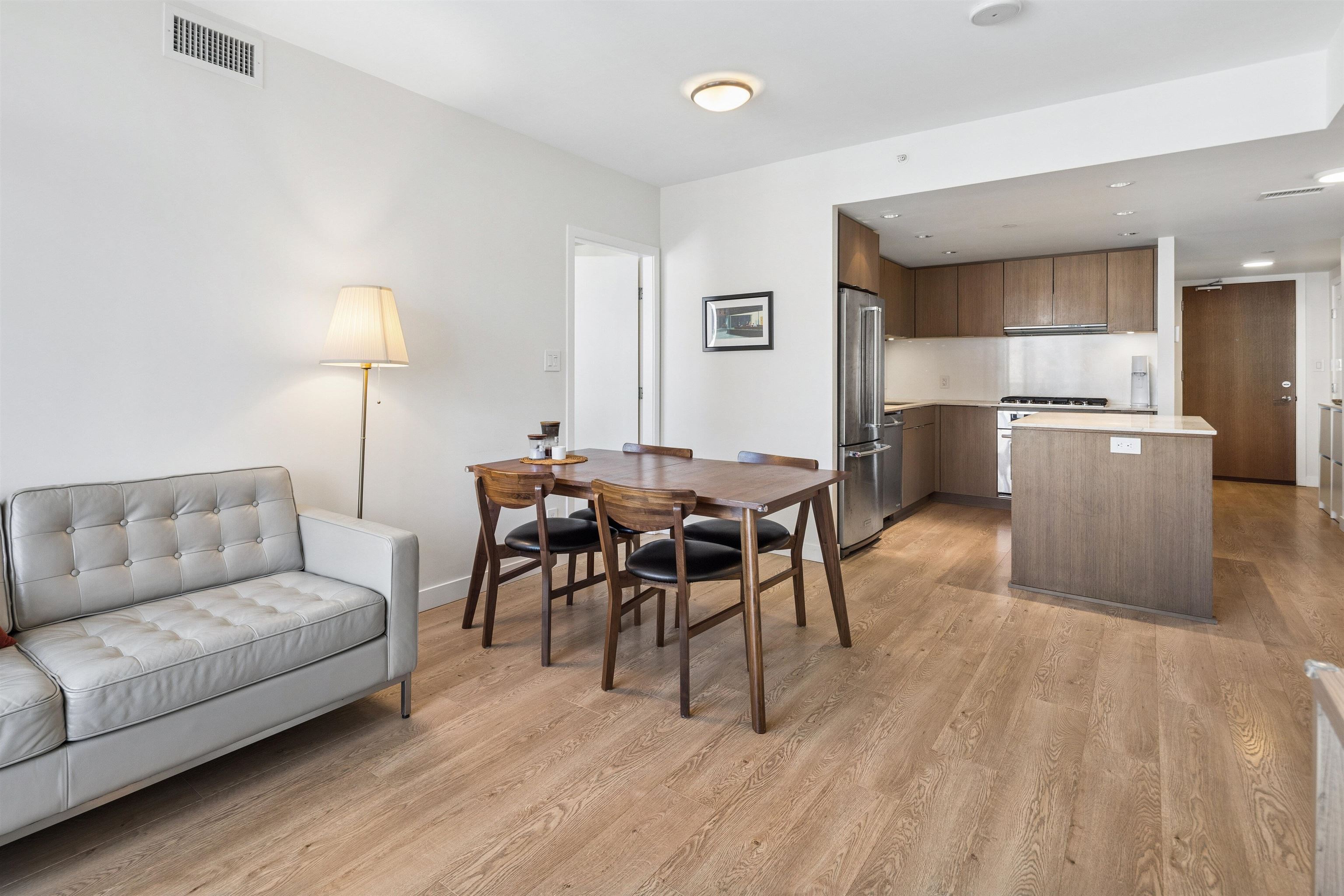 1209 111 E 1ST AVENUE Unit: 1209