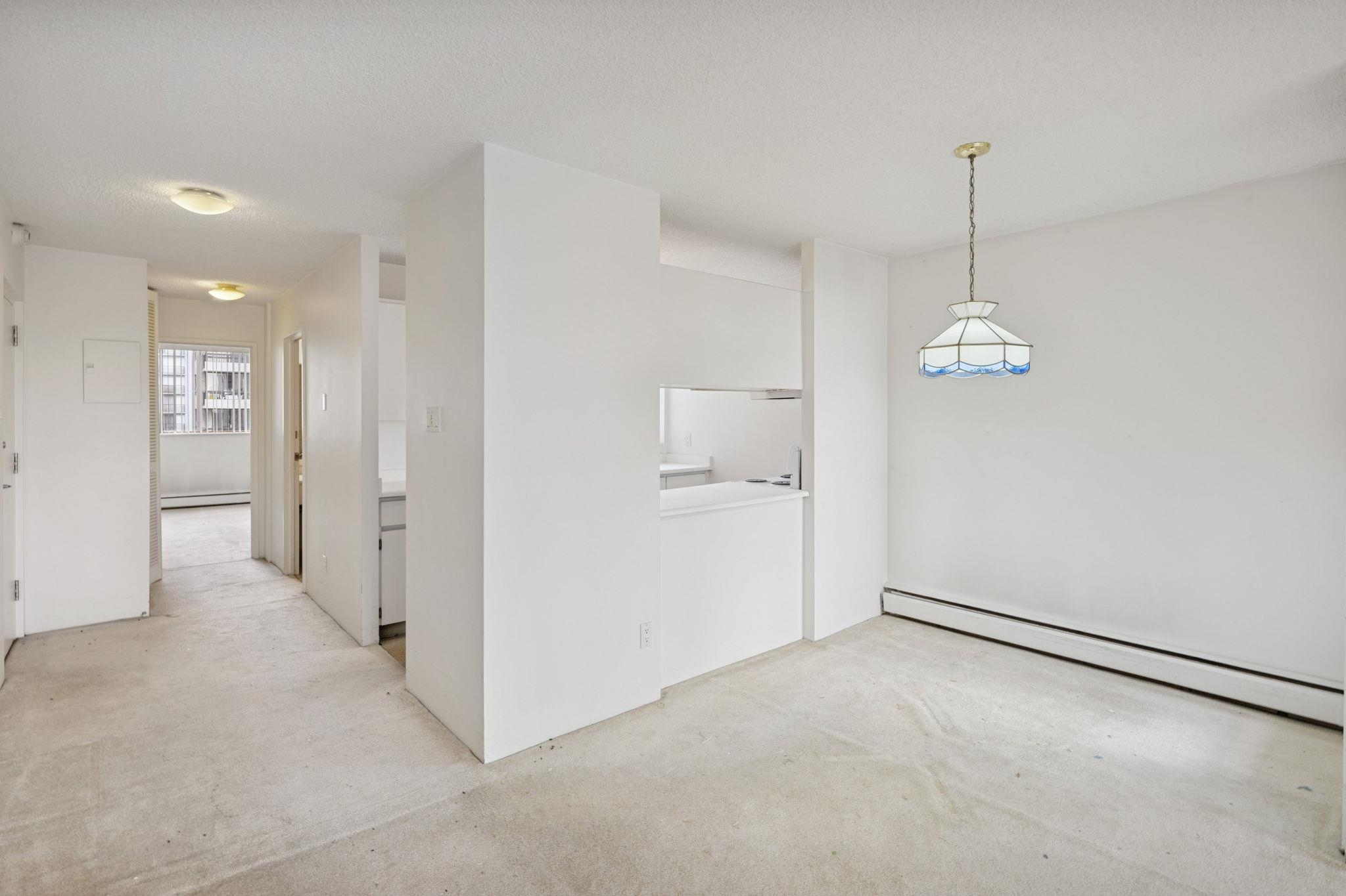 301 1995 BEACH AVENUE Unit: 301
