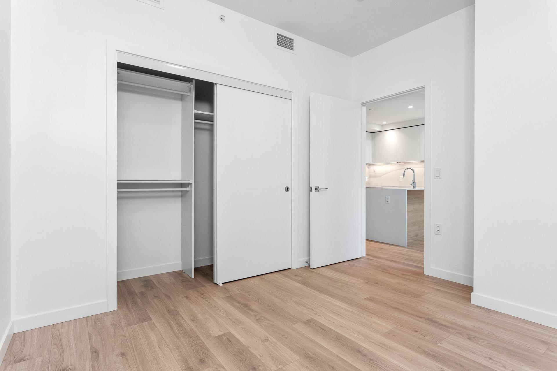 3205 680 QUAYSIDE DRIVE Unit: 3205