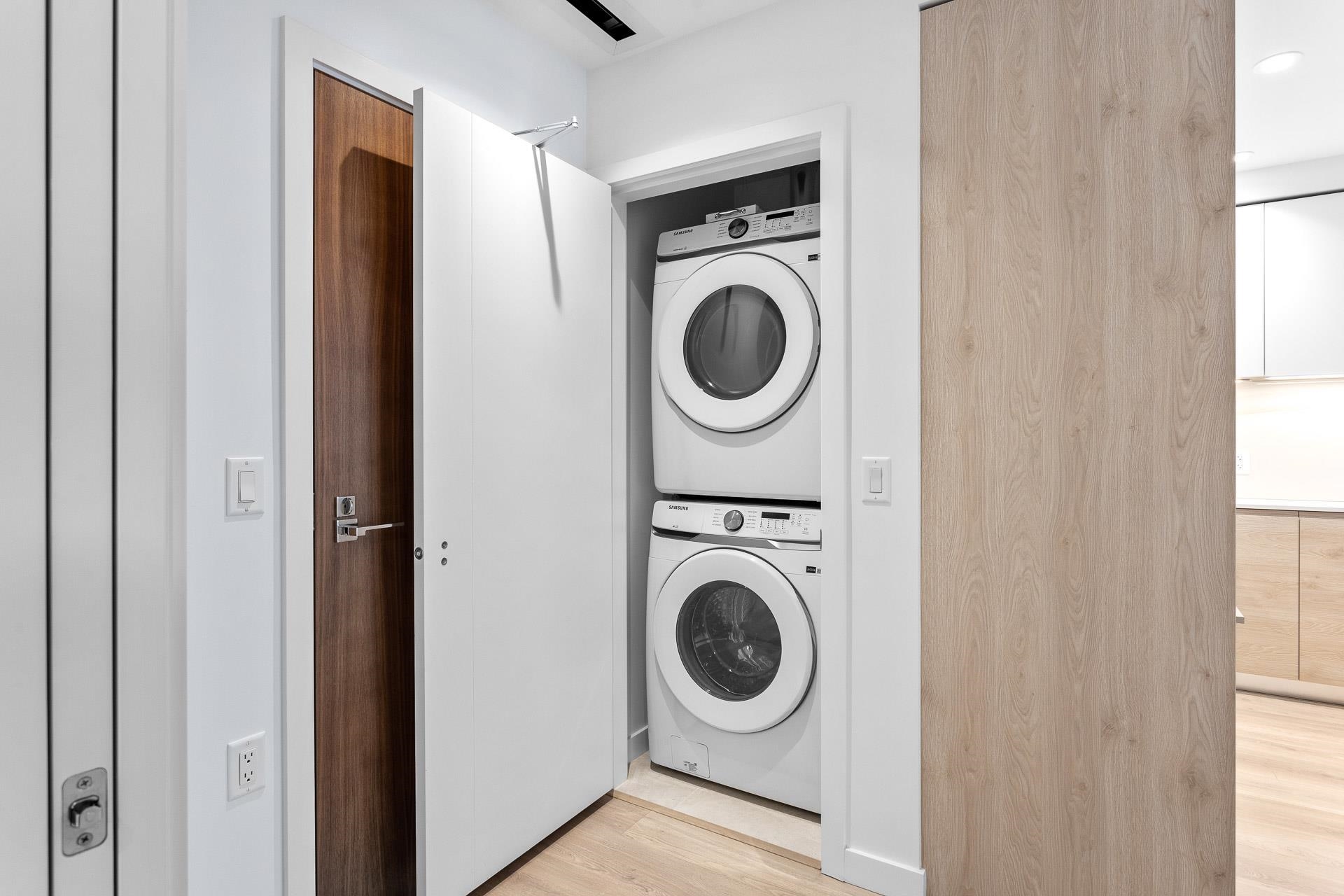 3205 680 QUAYSIDE DRIVE Unit: 3205