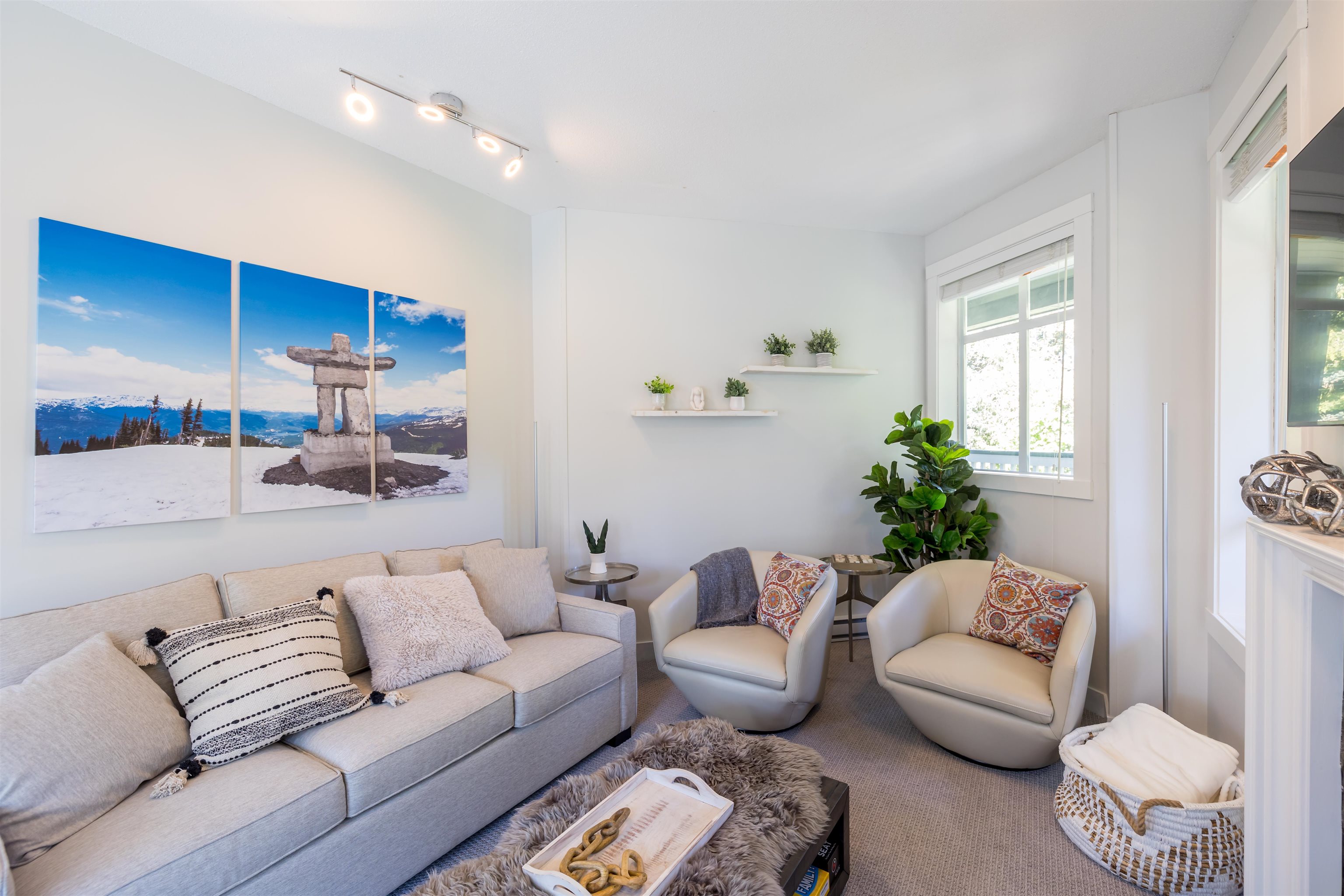311 4405 BLACKCOMB WAY Unit: 311