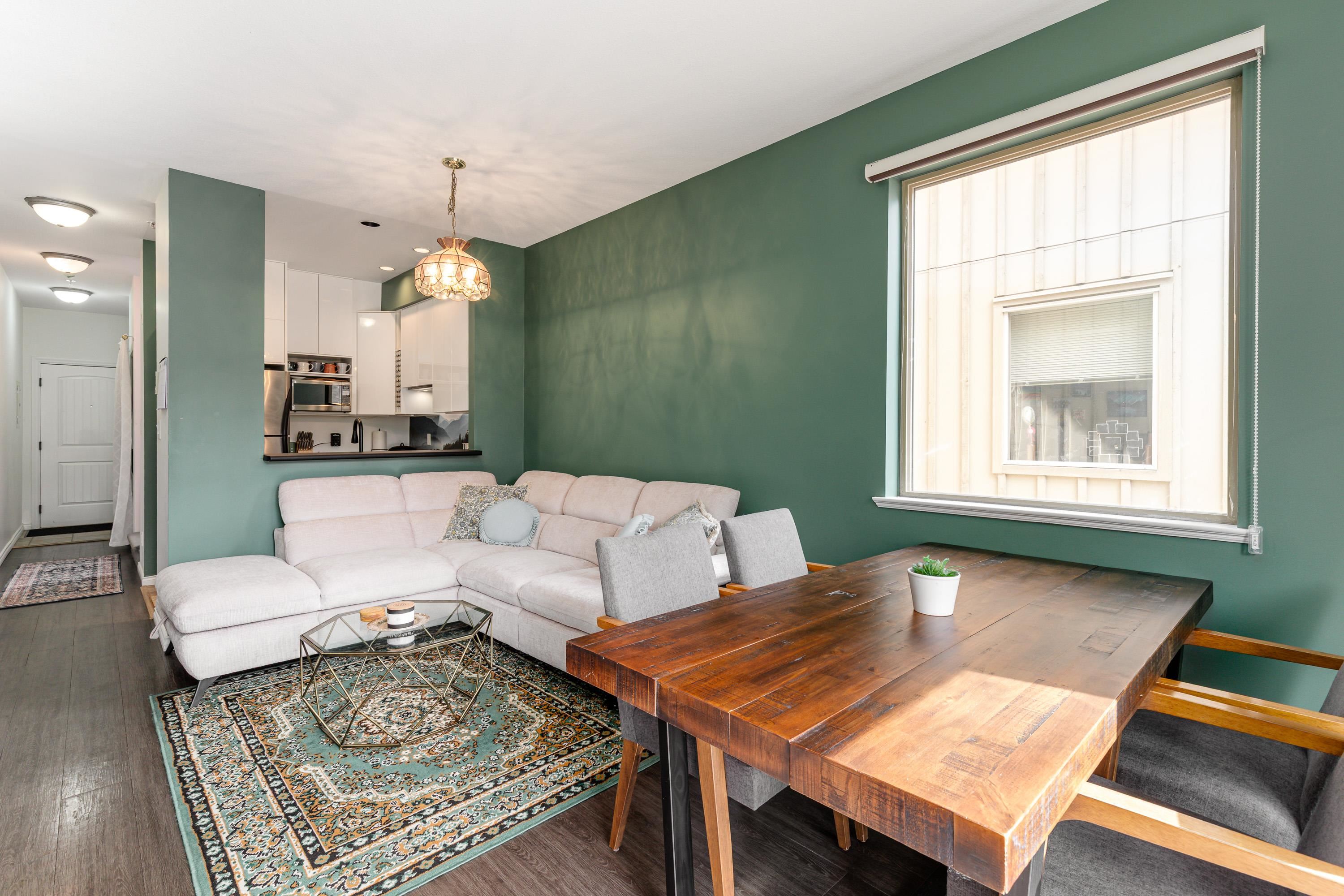 204 1436 PORTAGE ROAD Unit: 204